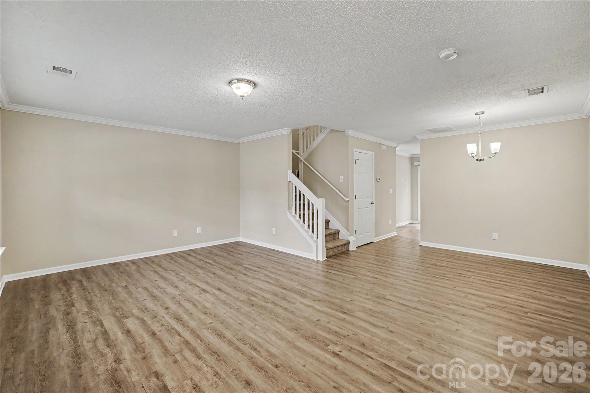 109 Fredericks Court Property Photo 4
