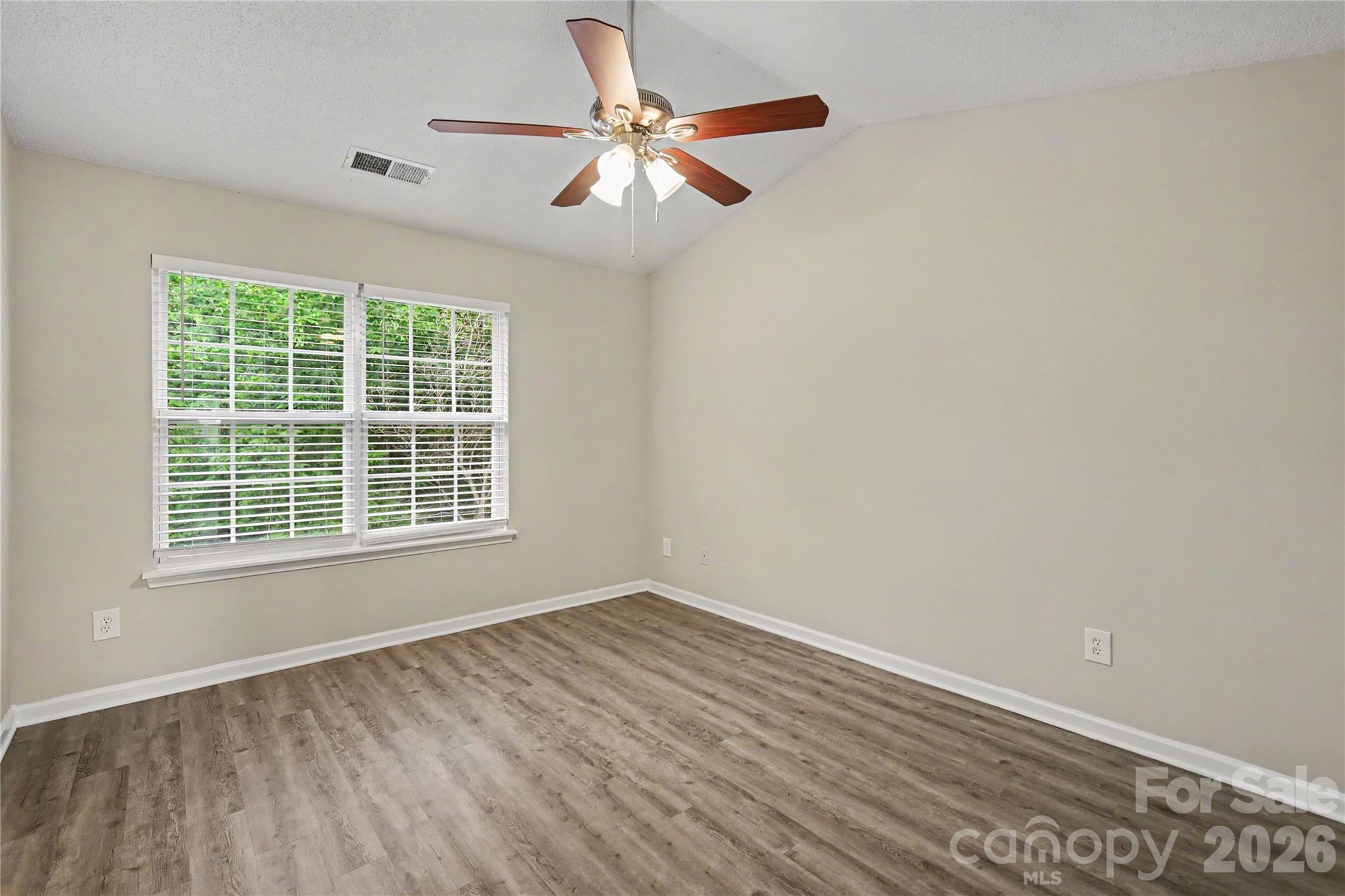 109 Fredericks Court Property Photo 10