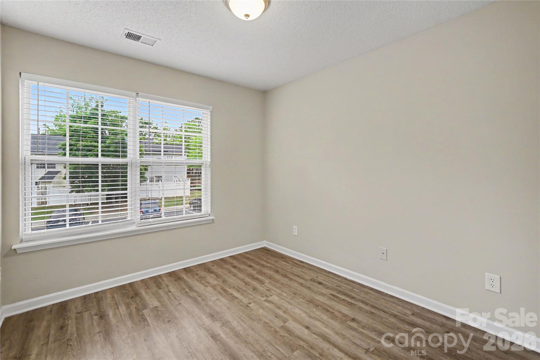 109 Fredericks Court Property Photo 12