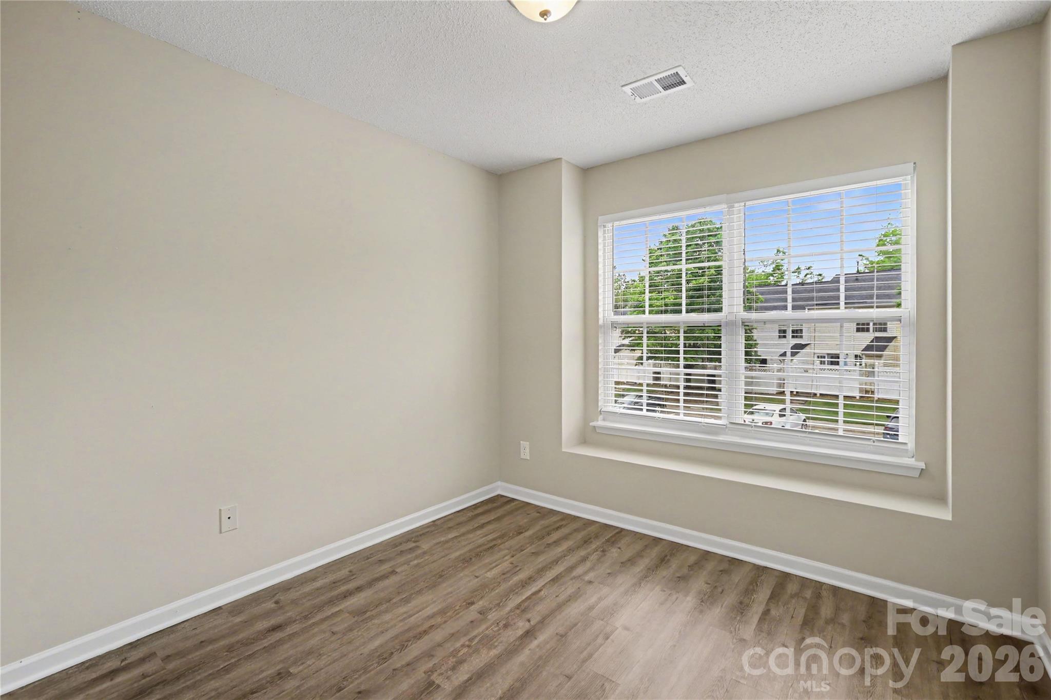 109 Fredericks Court Property Photo 13
