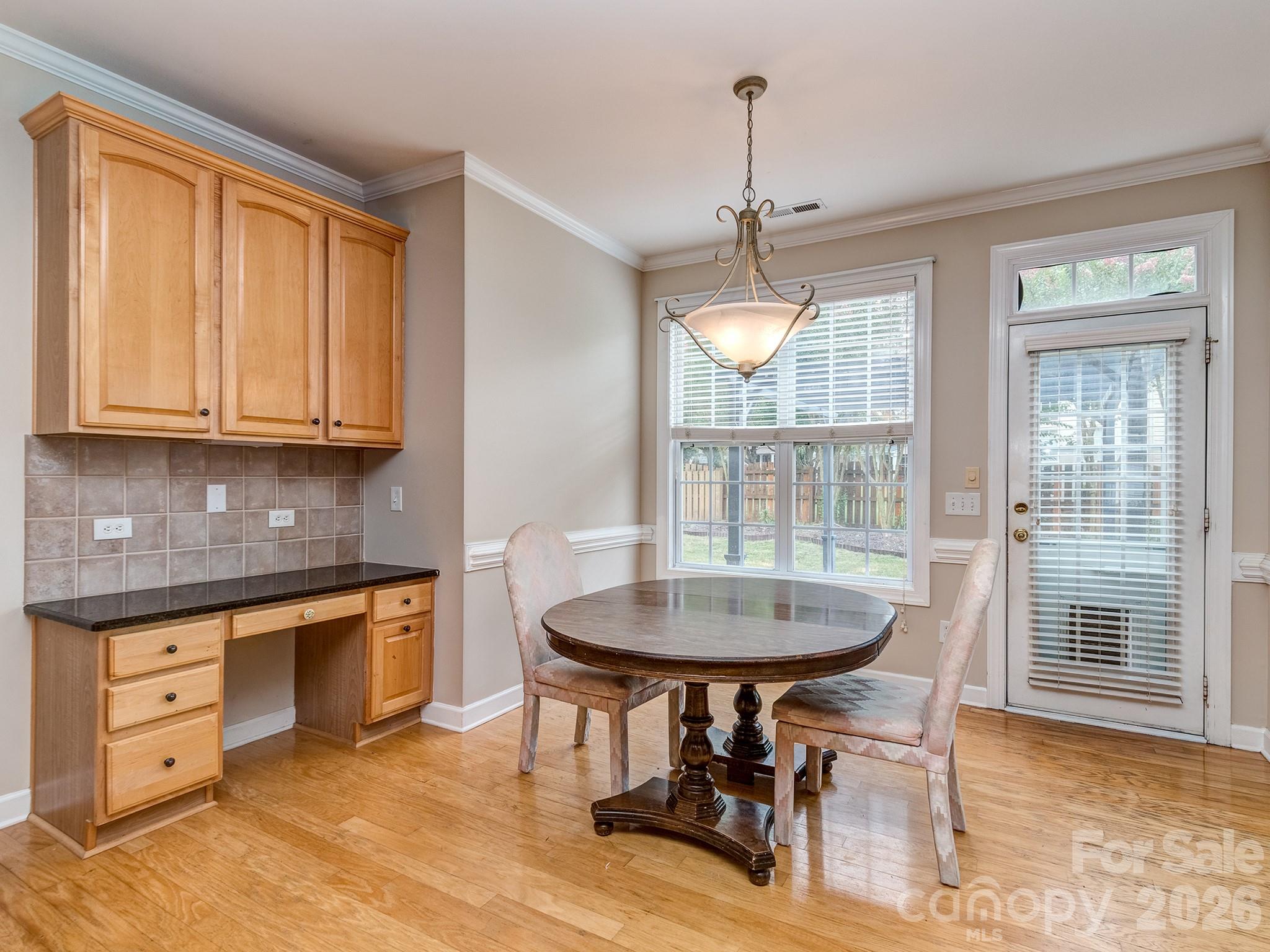 4027 Riseley Lane Property Photo 18