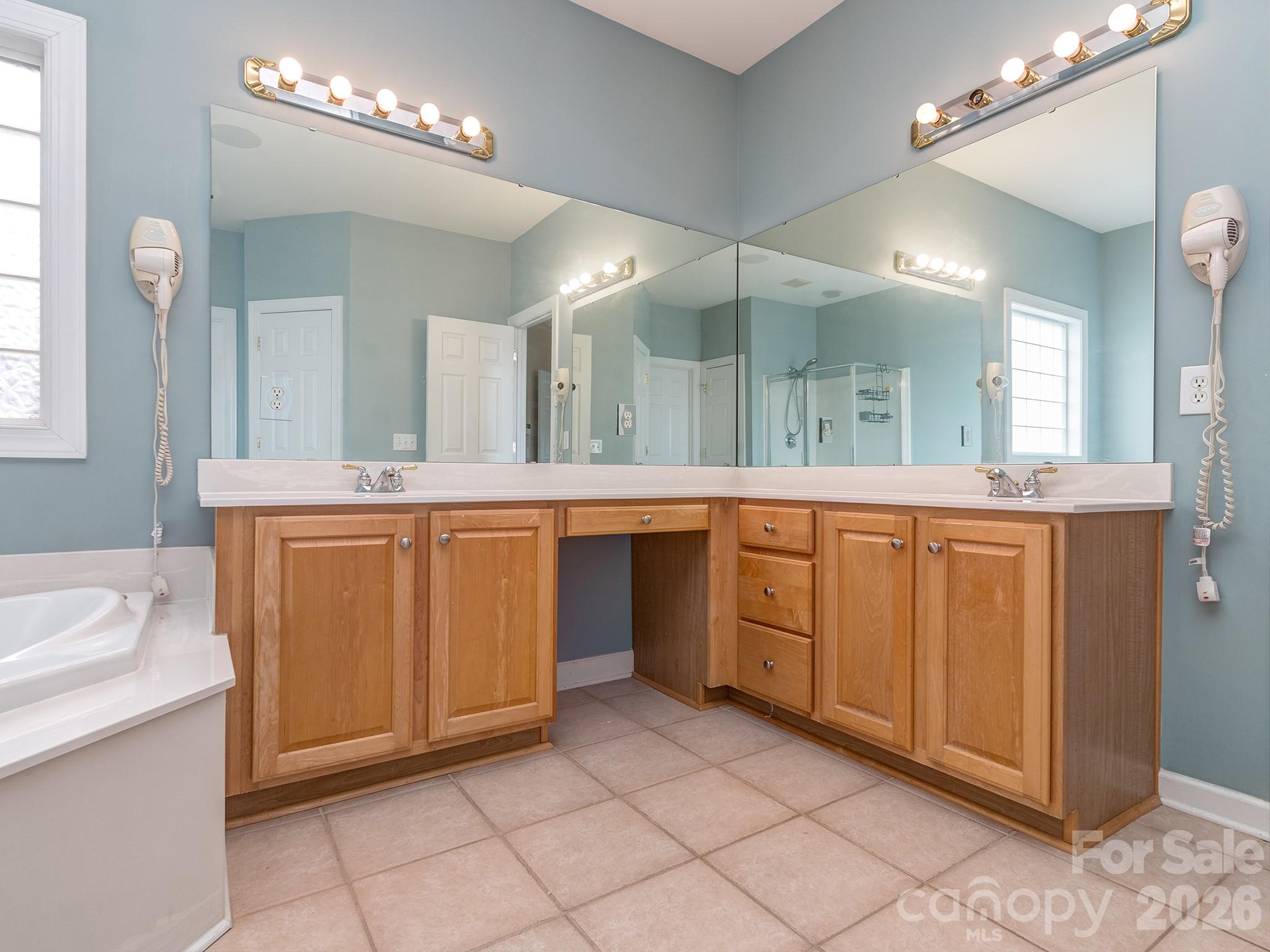 4027 Riseley Lane Property Photo 27