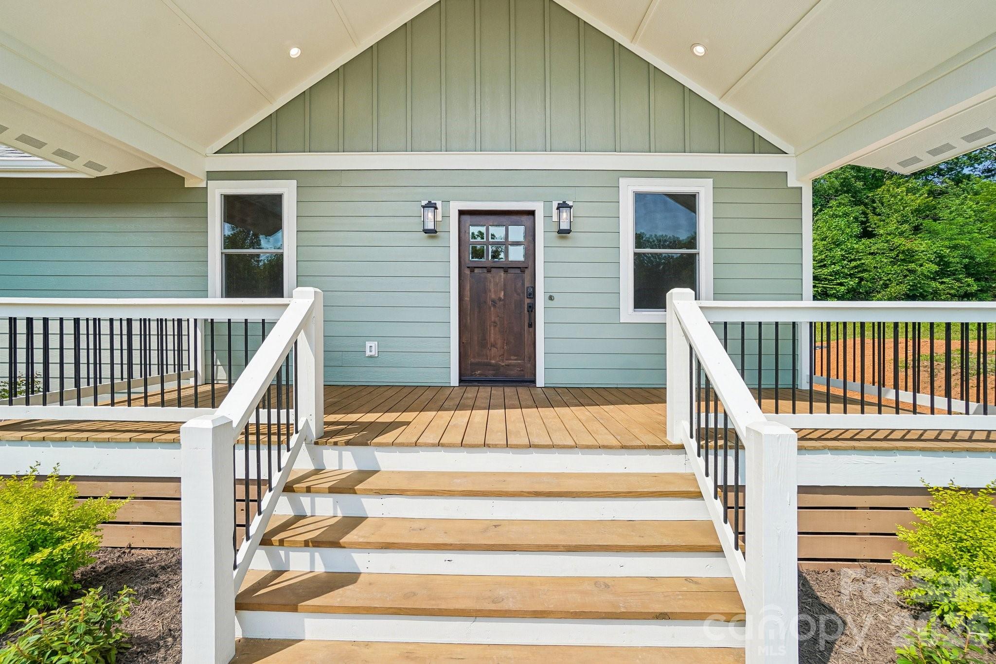 268 Appalachian Retreat None Property Photo 4