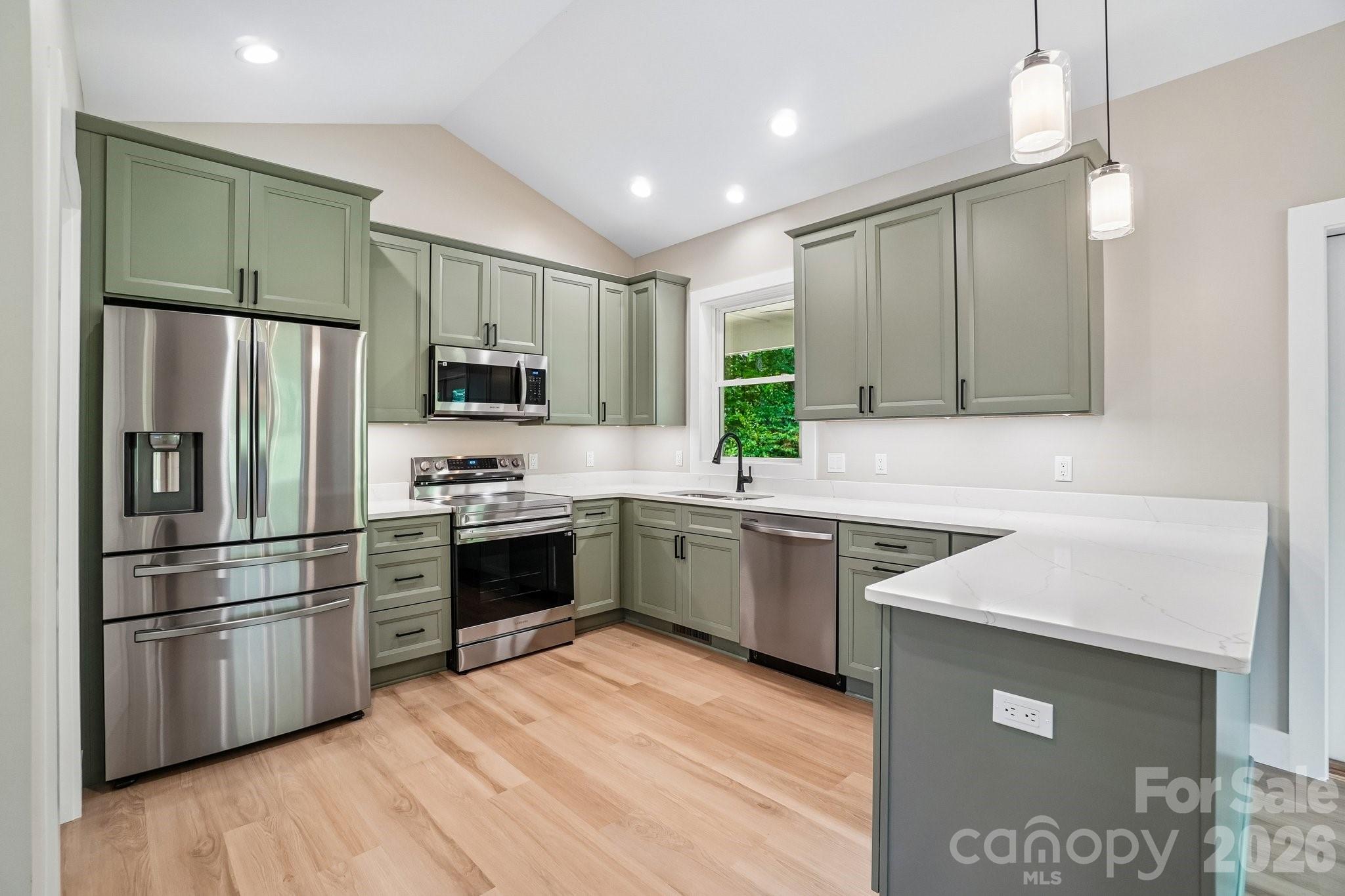 268 Appalachian Retreat None Property Photo 6