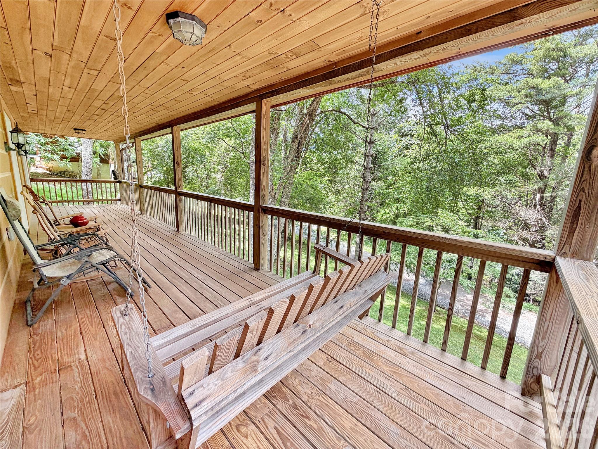 219 Red Maple Lane Property Photo 5