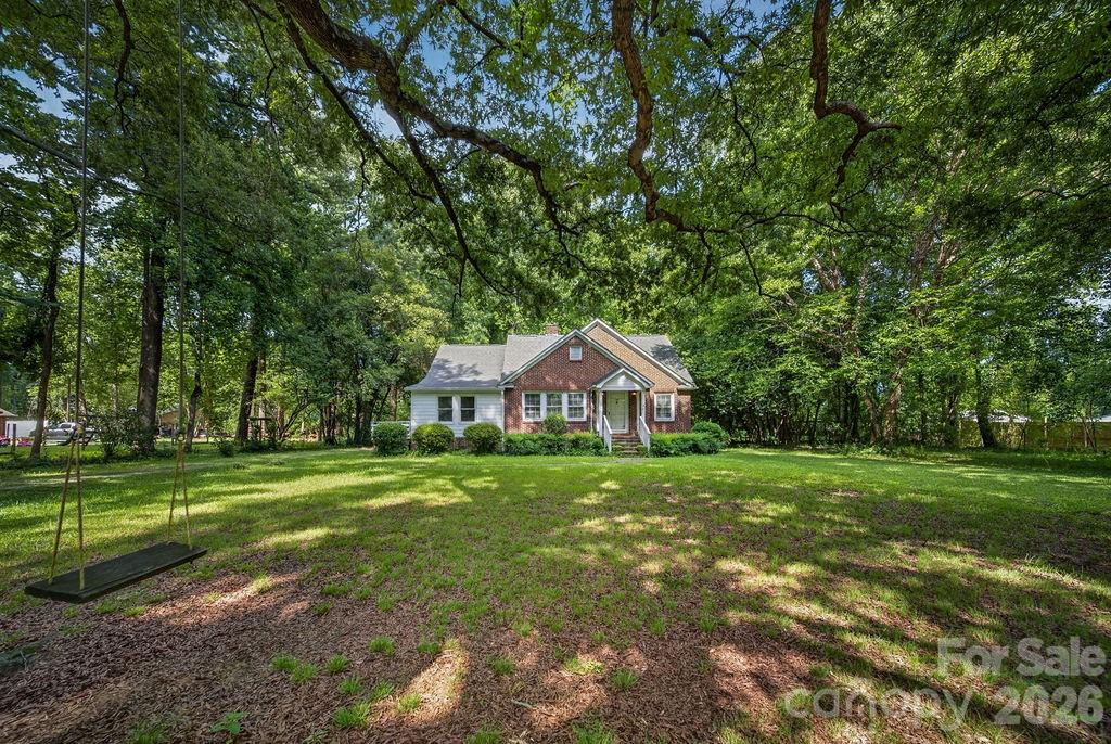 1822 W Sugar Creek Road Property Photo 3