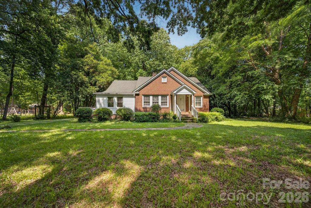 1822 W Sugar Creek Road Property Photo 8