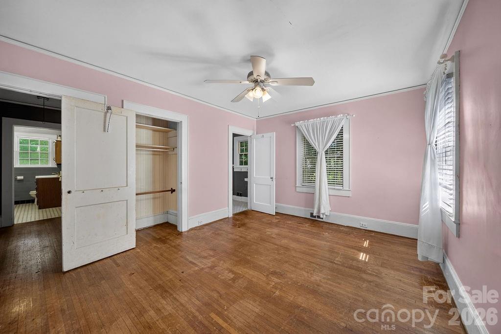 1822 W Sugar Creek Road Property Photo 13