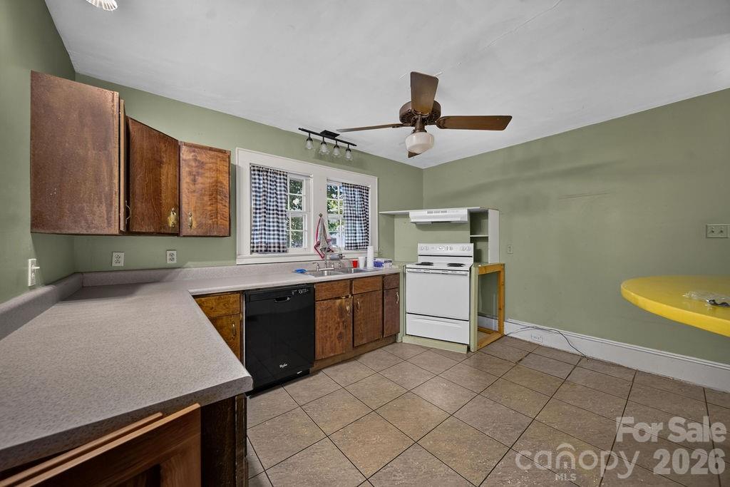 1822 W Sugar Creek Road Property Photo 26