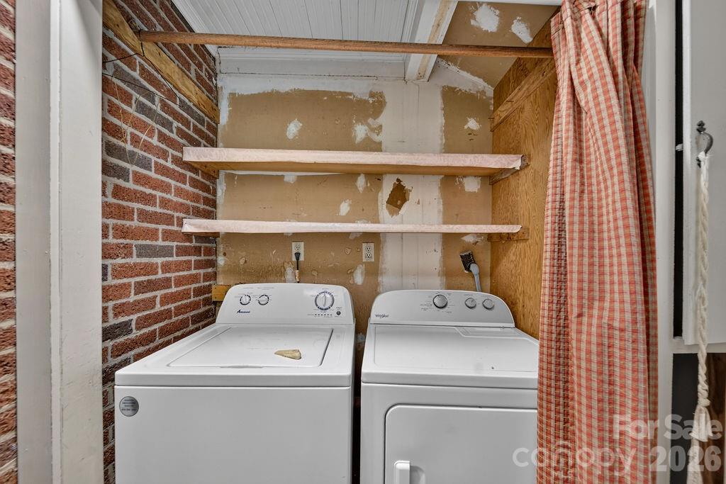 1822 W Sugar Creek Road Property Photo 30