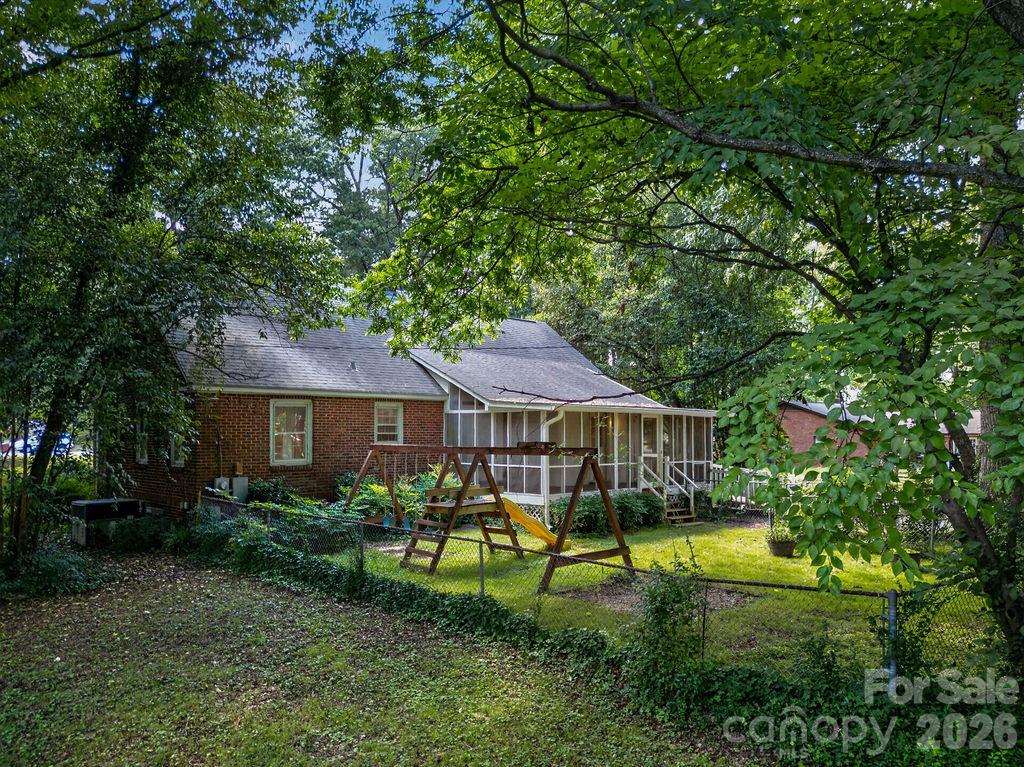 1822 W Sugar Creek Road Property Photo 37