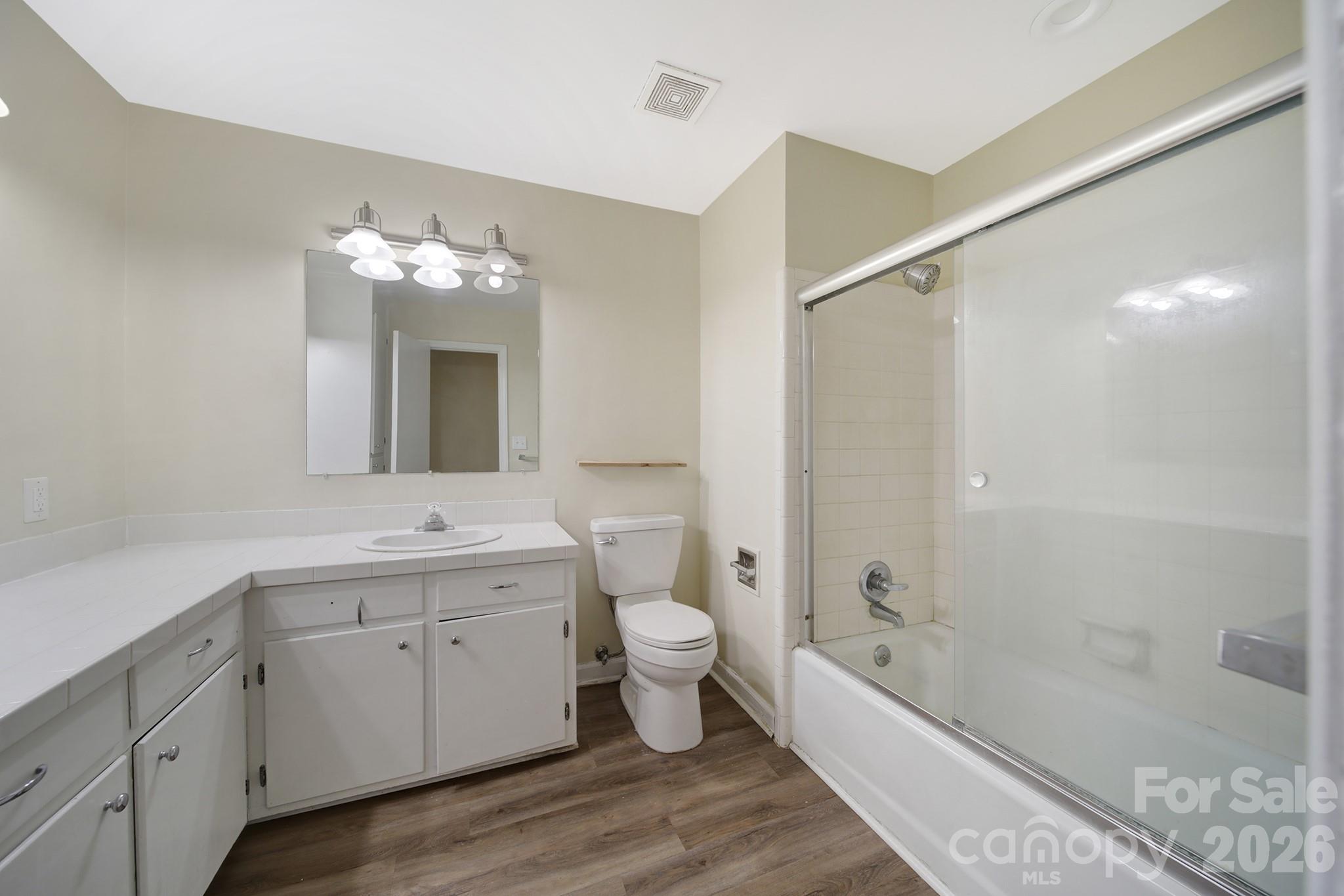 704 Isle Of Pines Road Property Photo 13