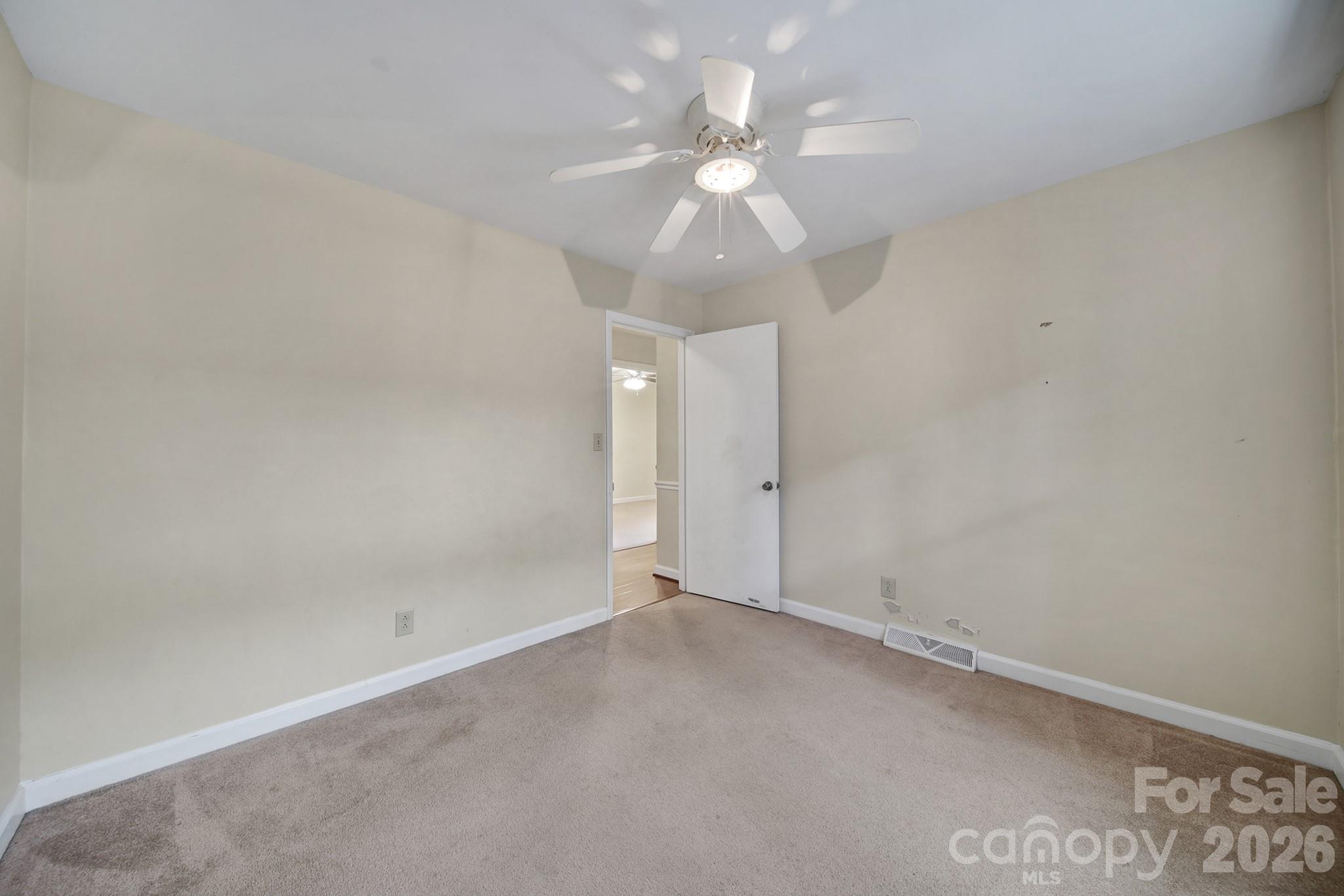 704 Isle Of Pines Road Property Photo 15