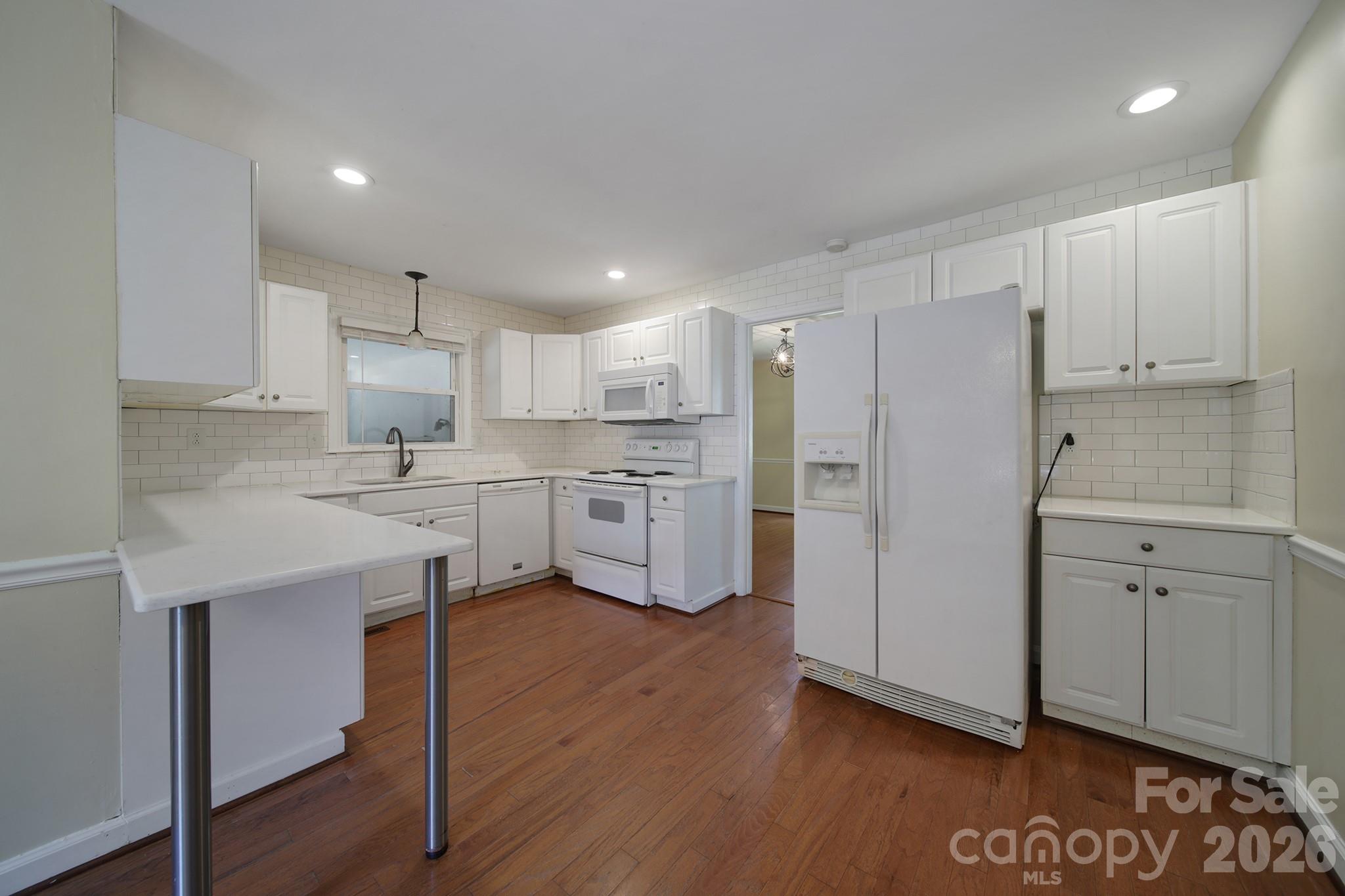 704 Isle Of Pines Road Property Photo 23
