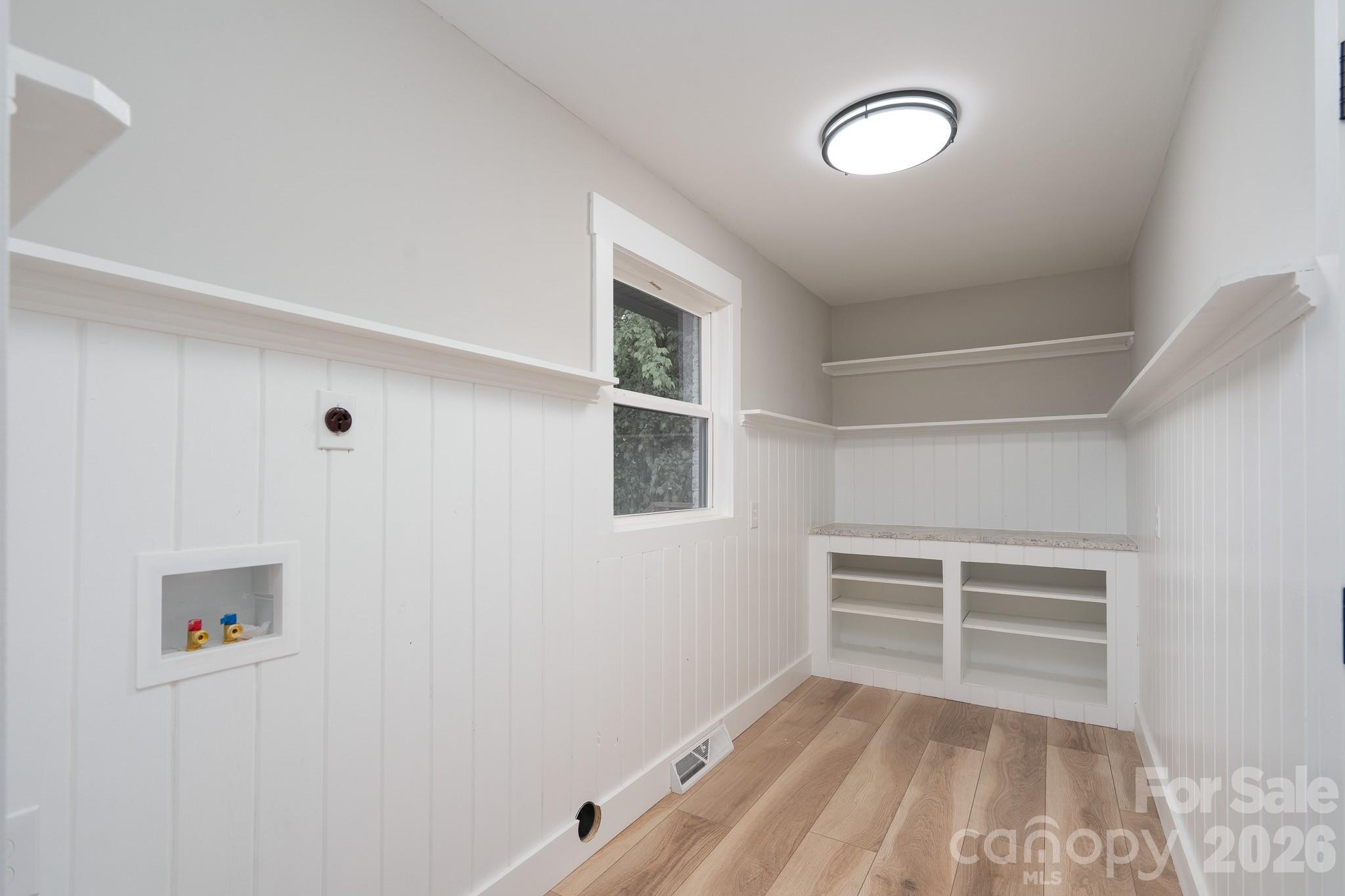 719 Forest Street Property Photo 11