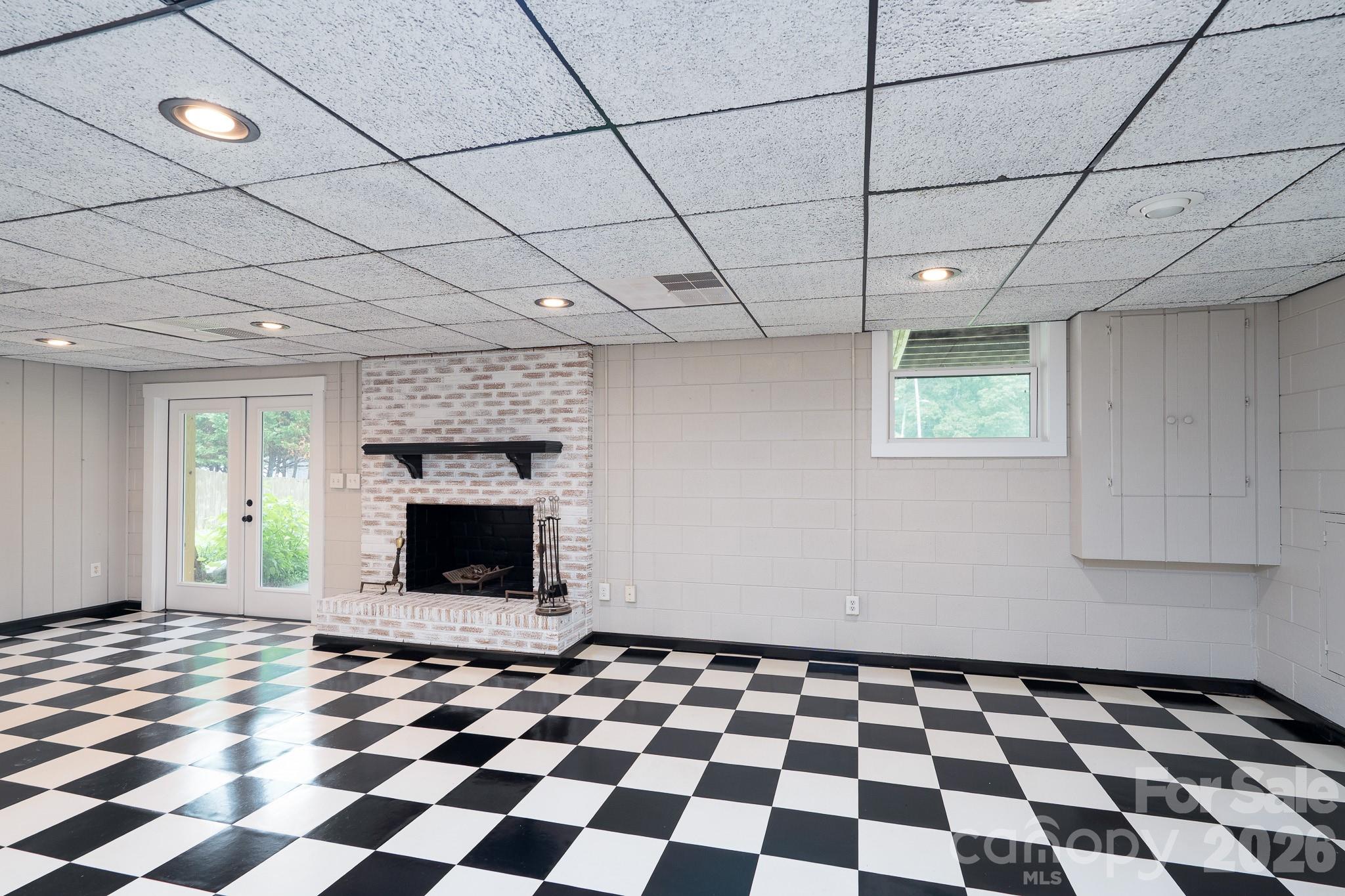 719 Forest Street Property Photo 23