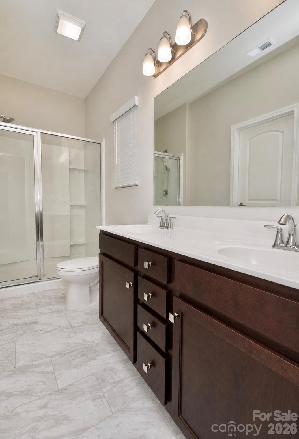 26019 Appleyard Court Property Photo 8