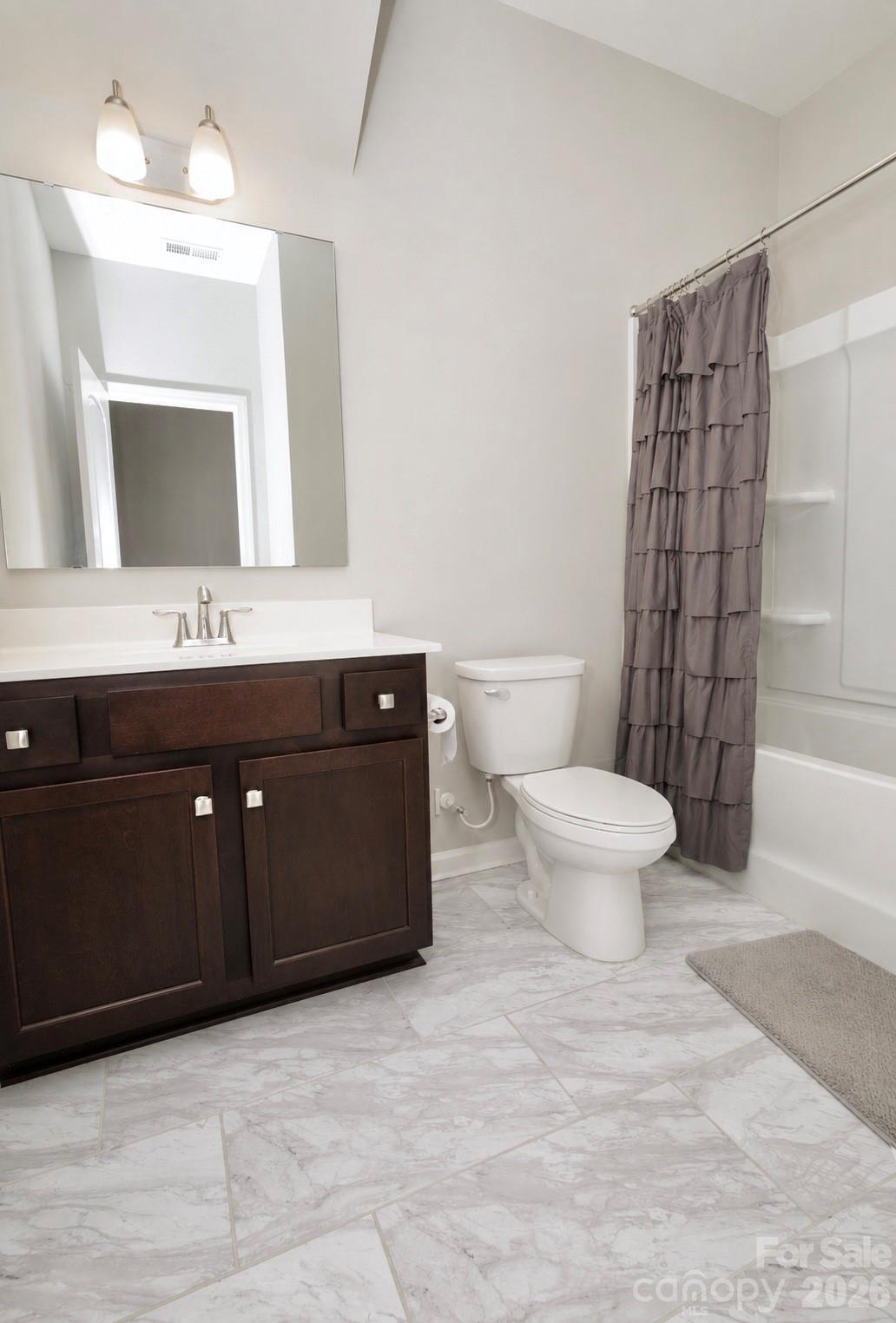 26019 Appleyard Court Property Photo 10