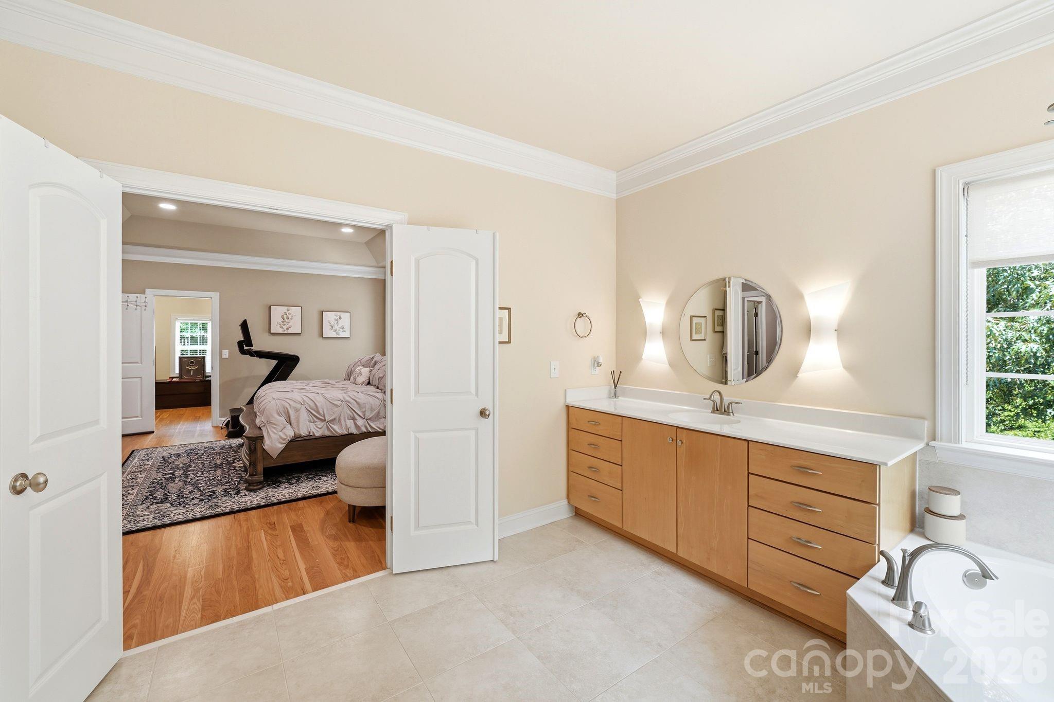 309 Walking Horse Trail Property Photo 27