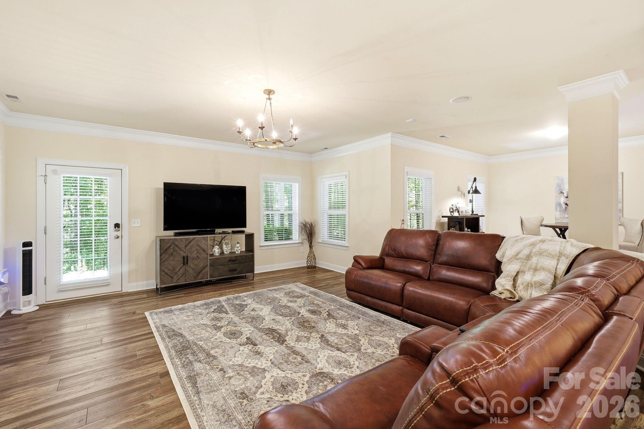 309 Walking Horse Trail Property Photo 32