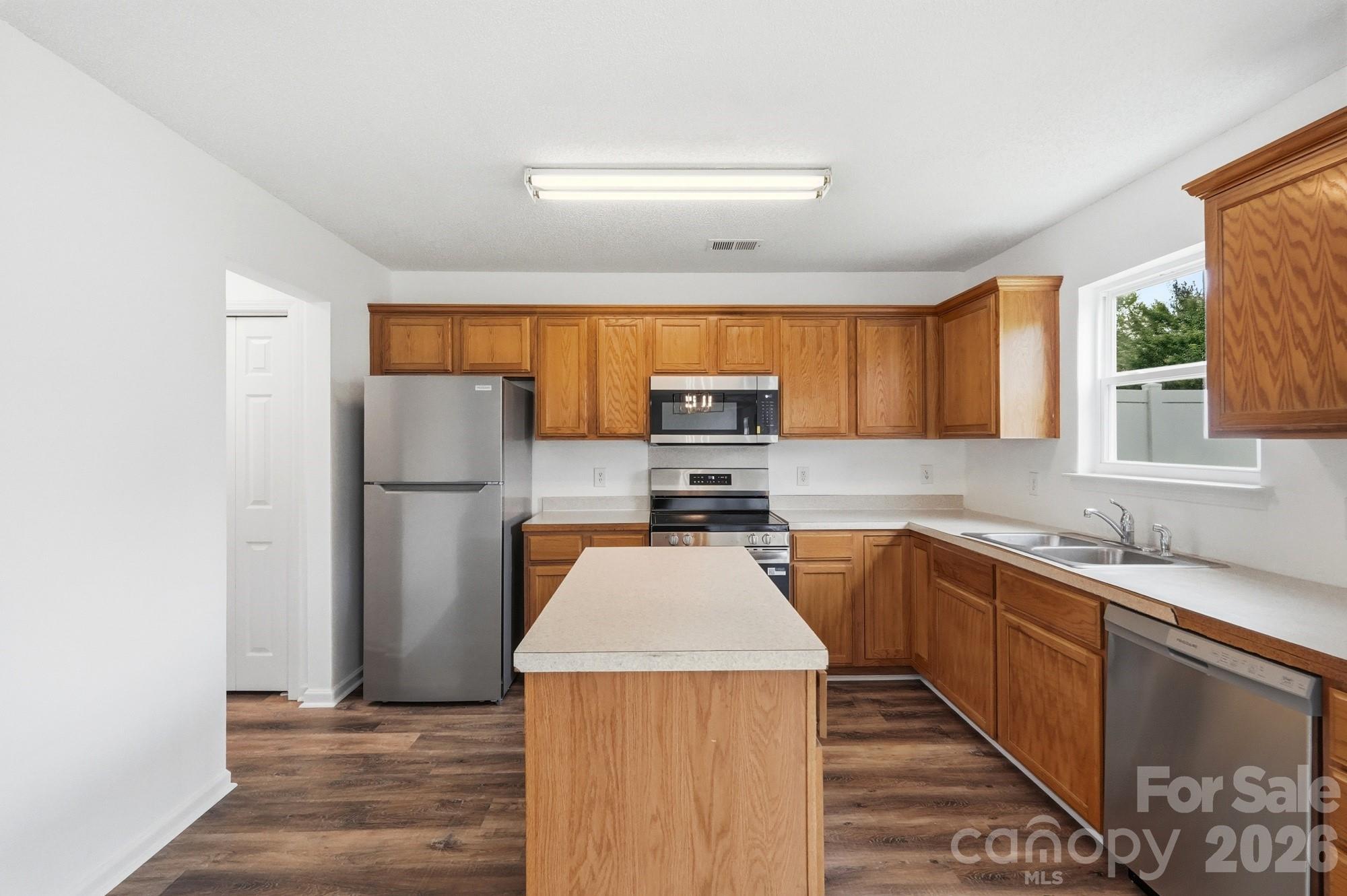 9534 Bradstreet Commons Way Property Photo 8