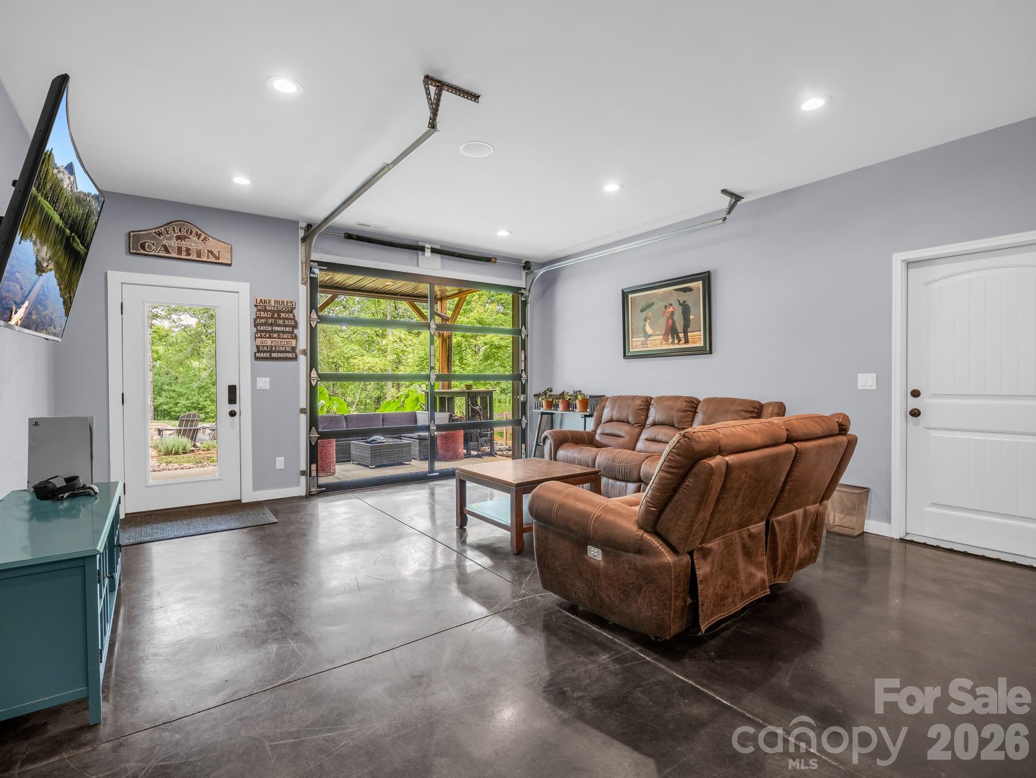 617 South Cove Road Property Photo 29