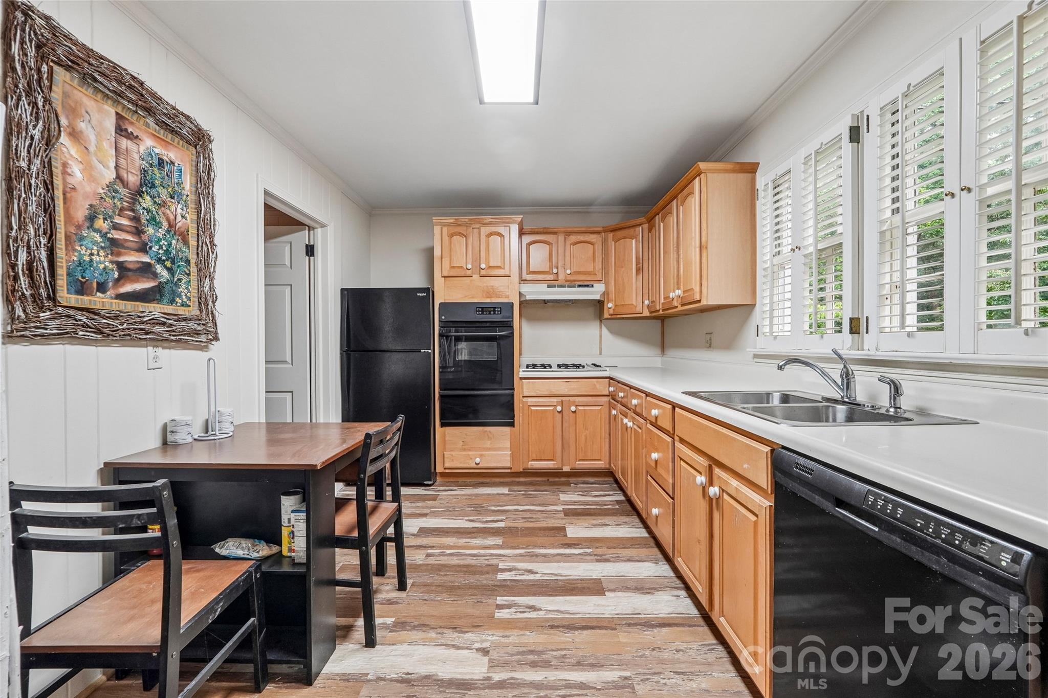 514 Lakeside Drive Property Photo 11