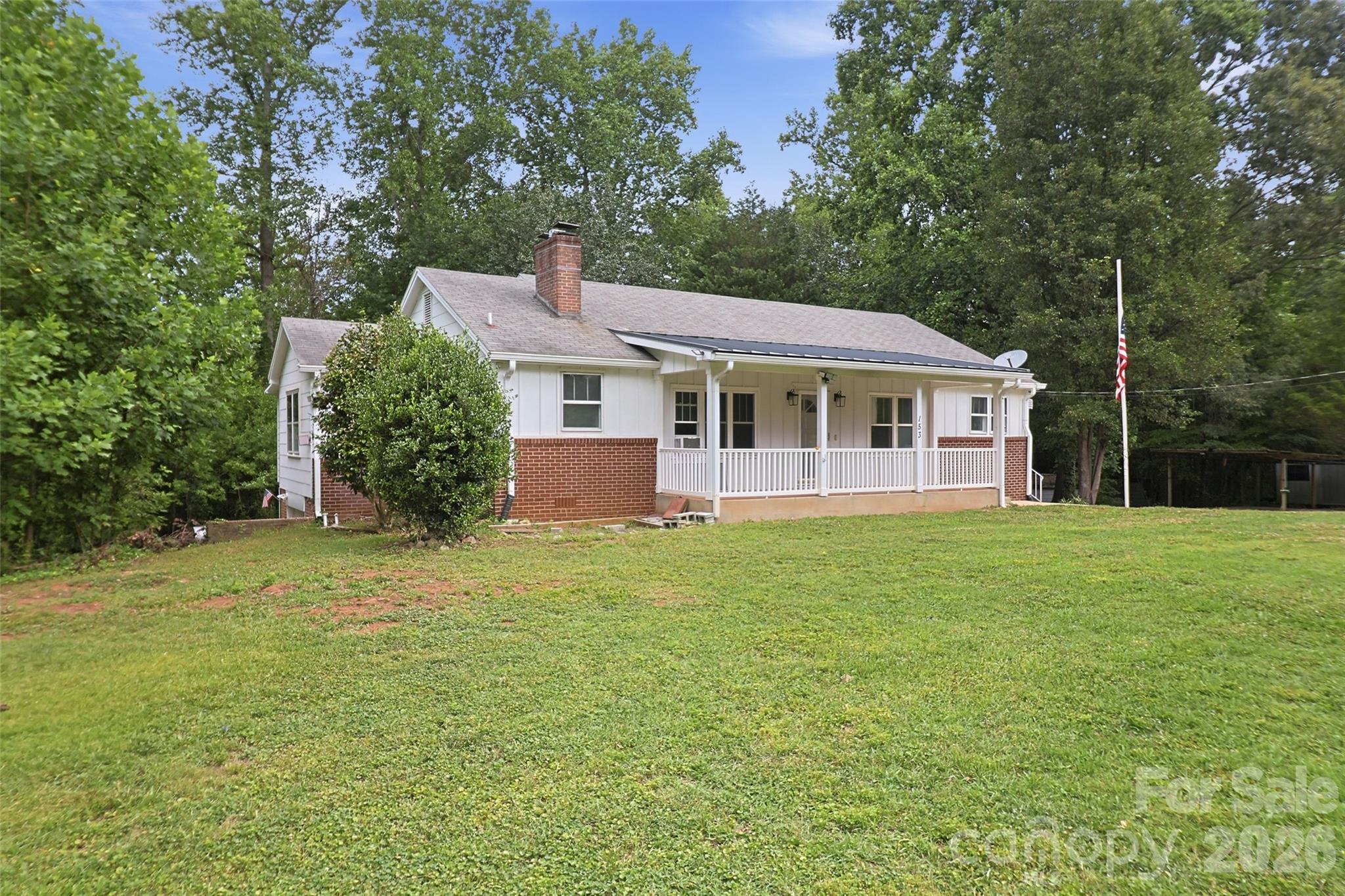153 Southwinds Drive Property Photo 5