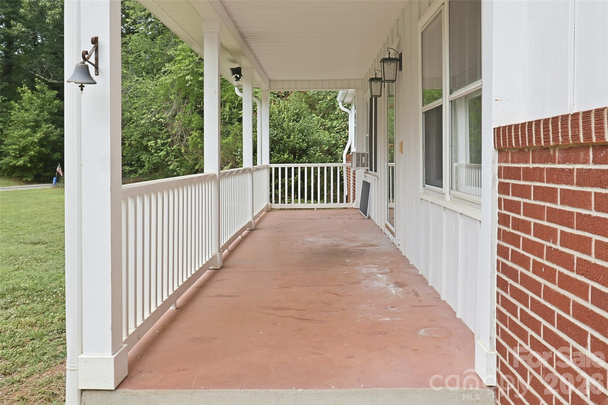 153 Southwinds Drive Property Photo 11