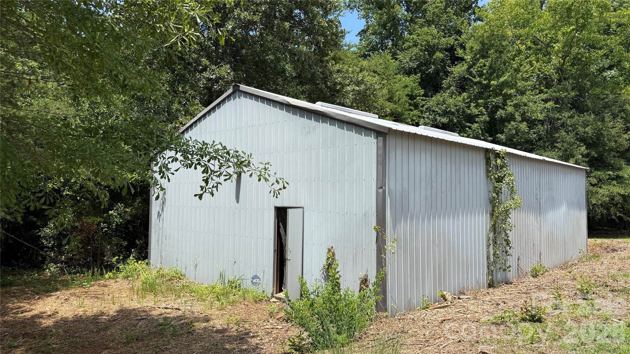 153 Southwinds Drive Property Photo 40
