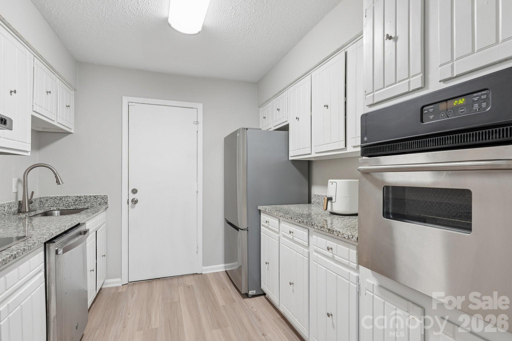 4736 Hedgemore Drive G Property Photo 14