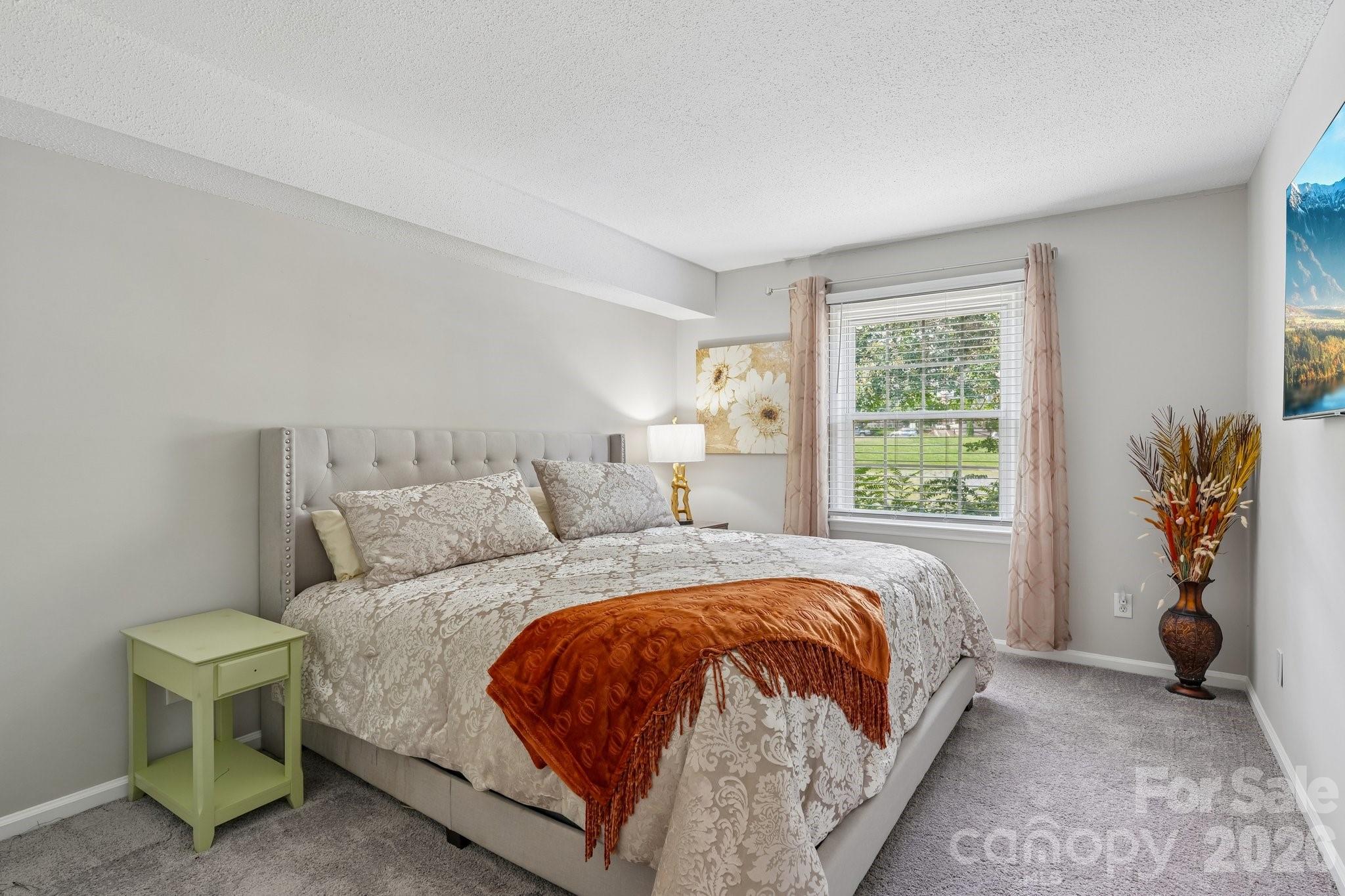 4736 Hedgemore Drive G Property Photo 25