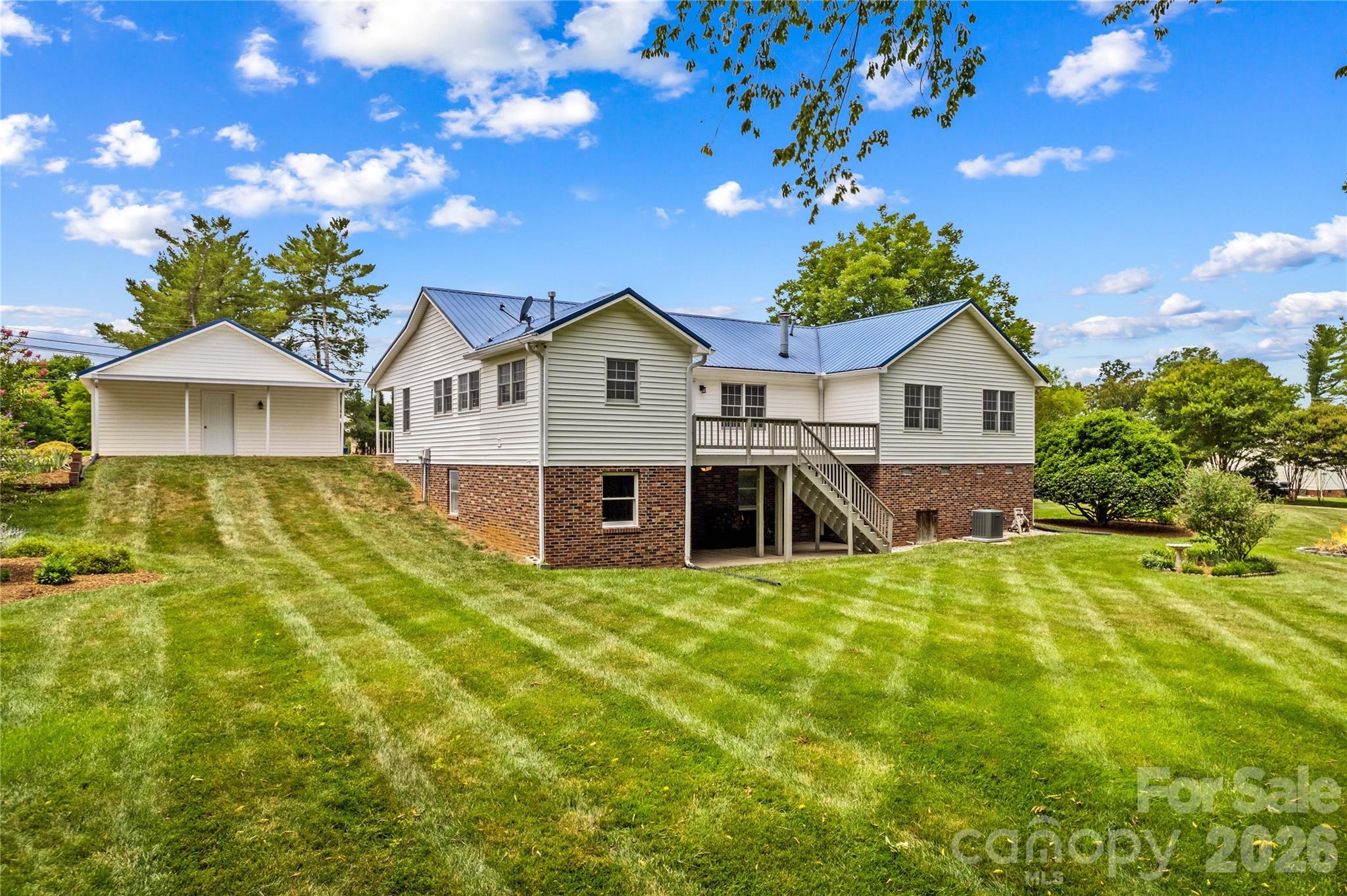 306 3rd Creek Church Road Property Photo 8