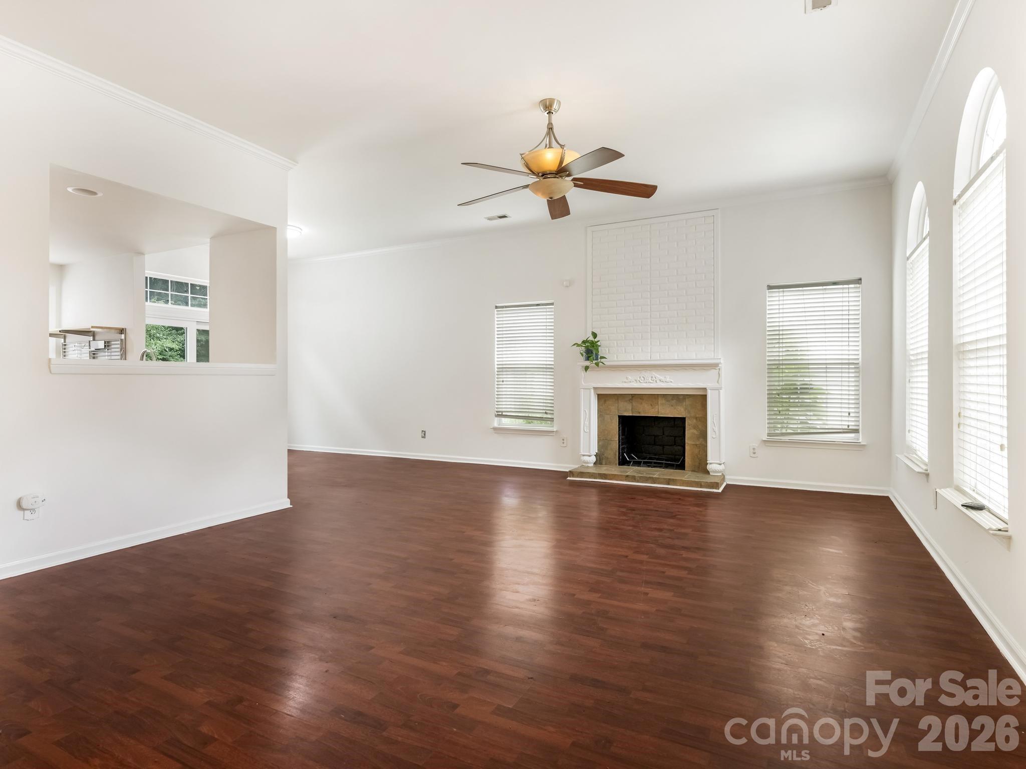 2940 Hosta Drive Property Photo 4