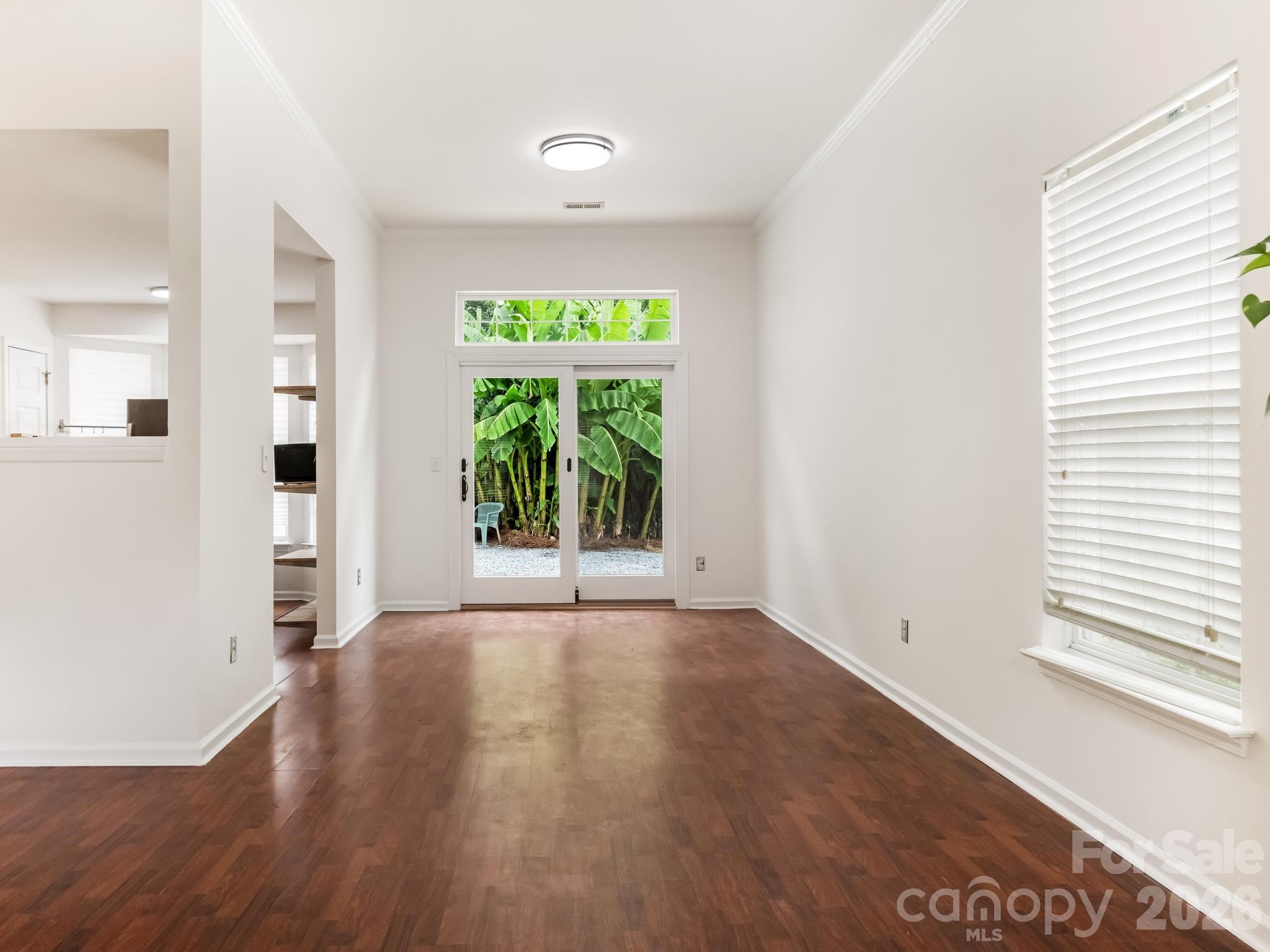 2940 Hosta Drive Property Photo 6
