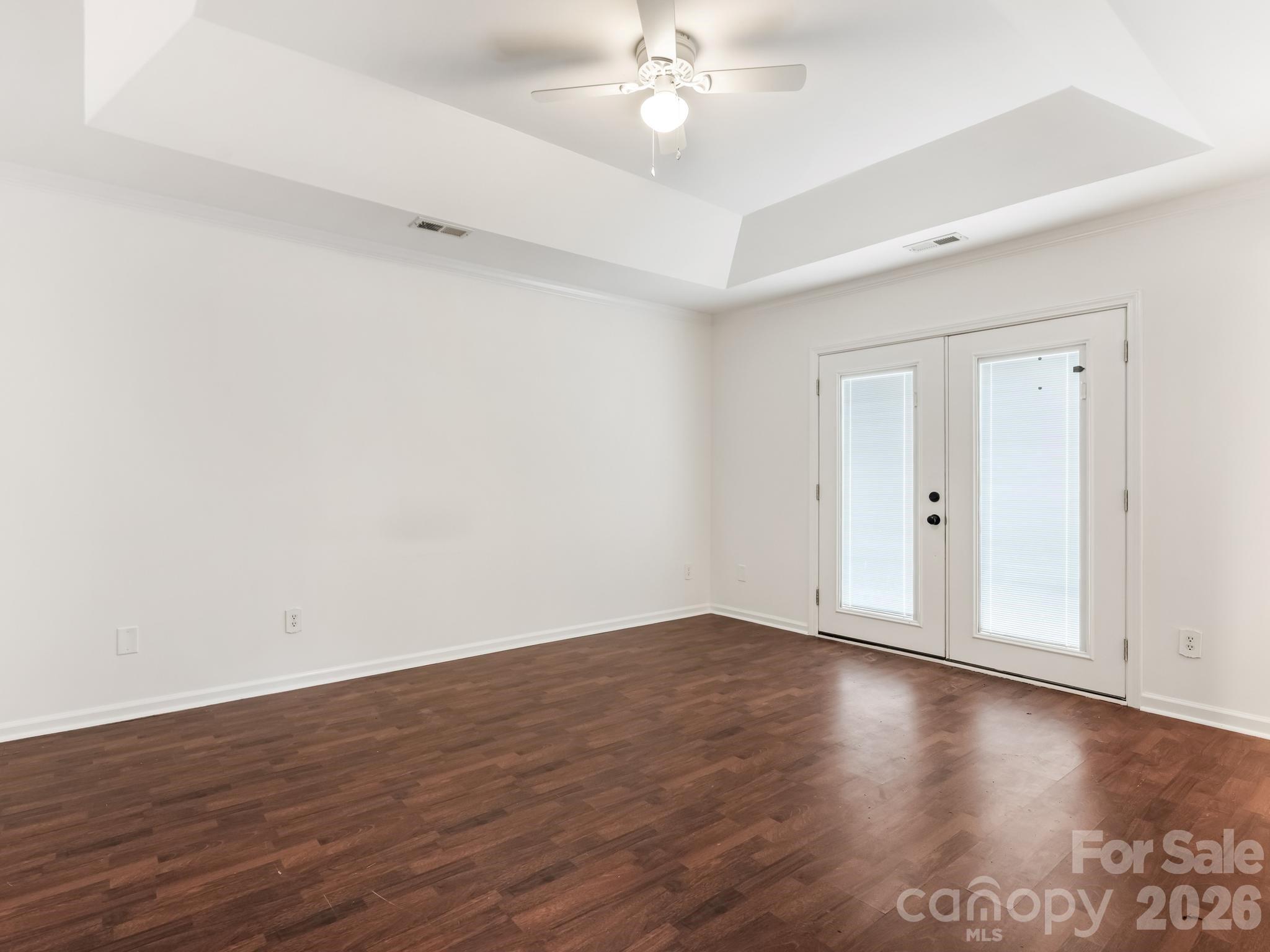2940 Hosta Drive Property Photo 11