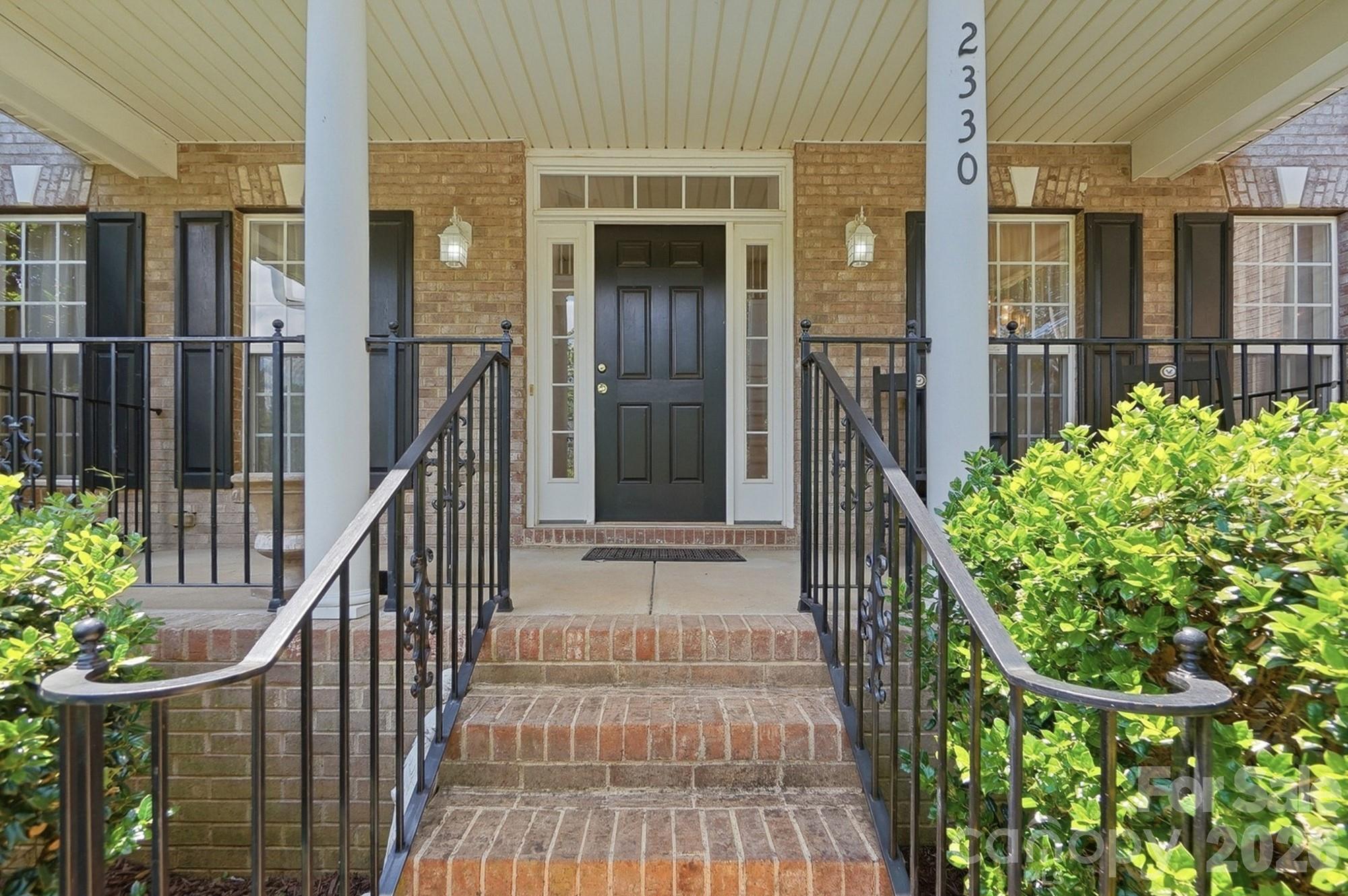 2330 Harvester Avenue Property Photo 2