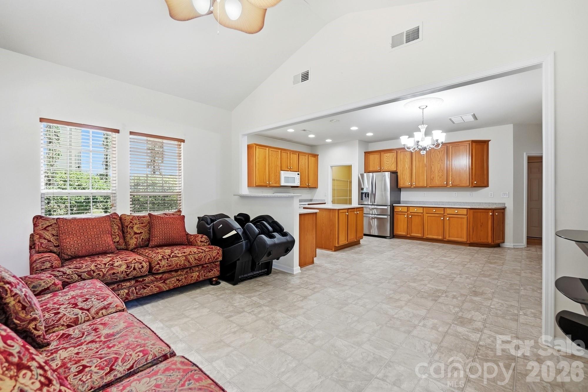 2330 Harvester Avenue Property Photo 16
