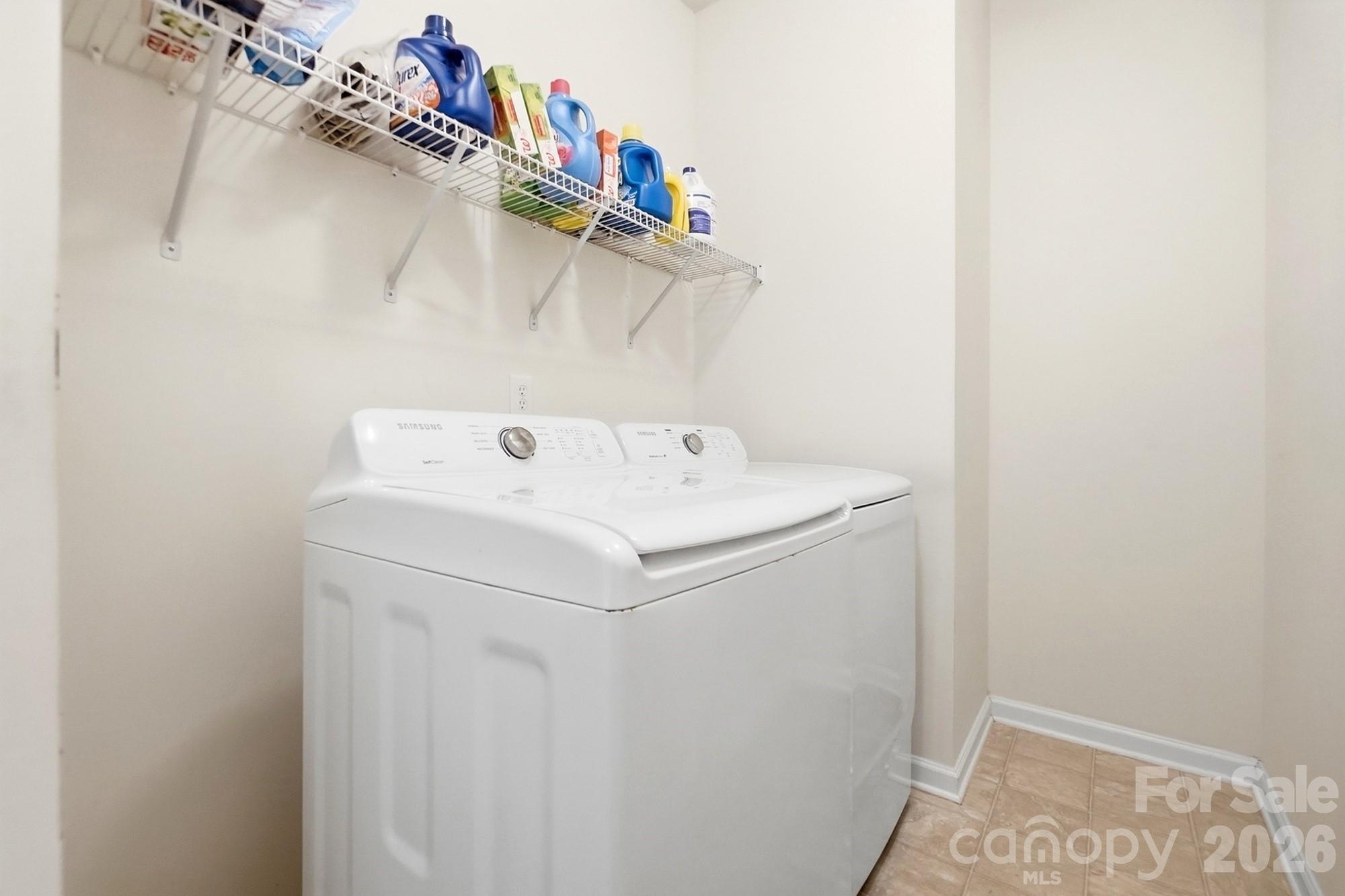 2330 Harvester Avenue Property Photo 24