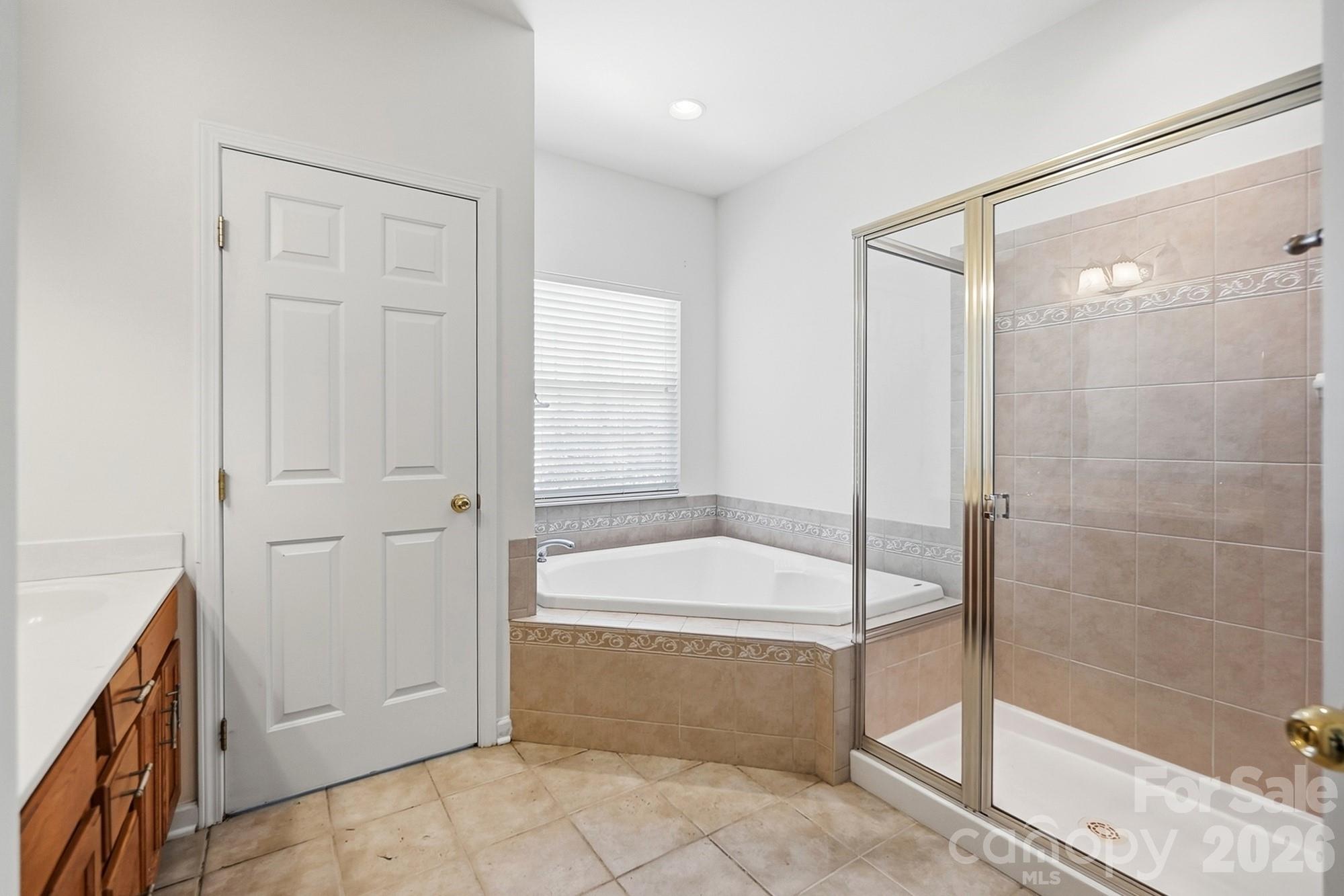 2330 Harvester Avenue Property Photo 30