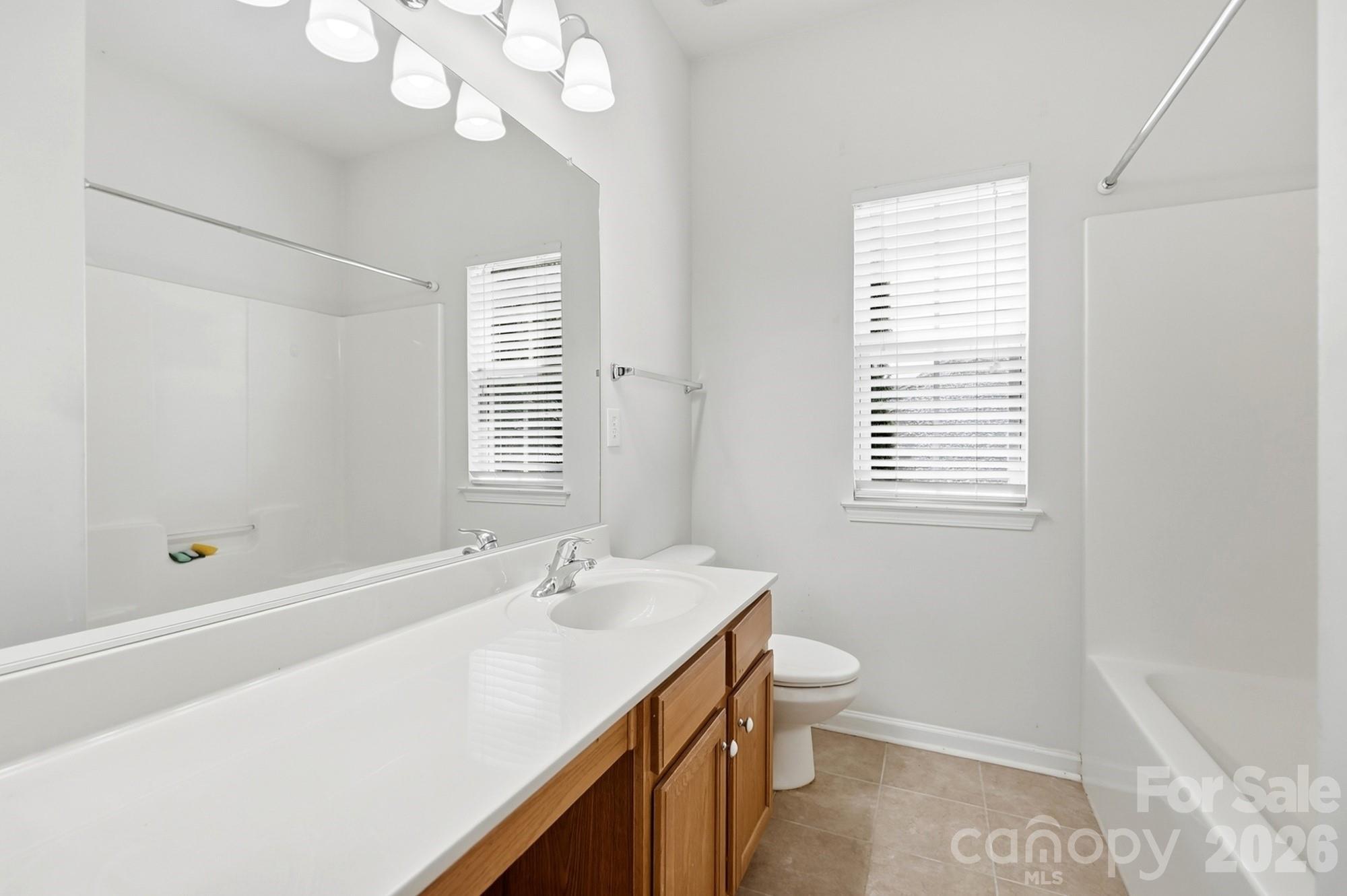 2330 Harvester Avenue Property Photo 34