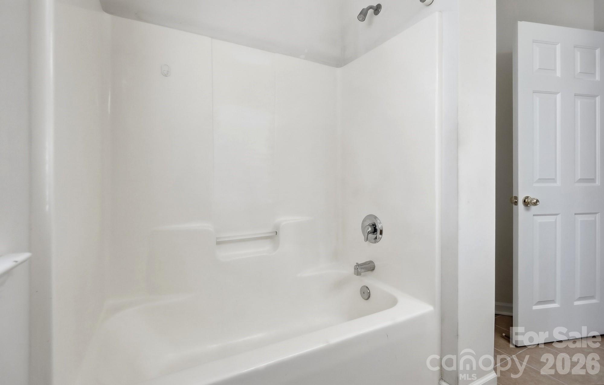 2330 Harvester Avenue Property Photo 35