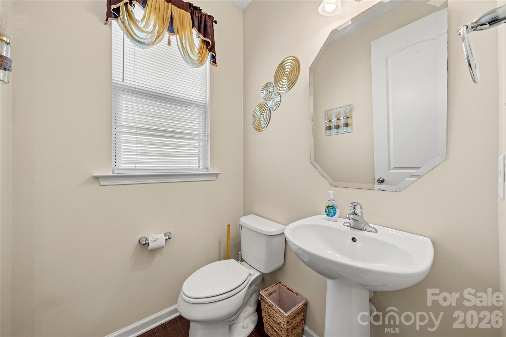5610 Turtleback Court Property Photo 9