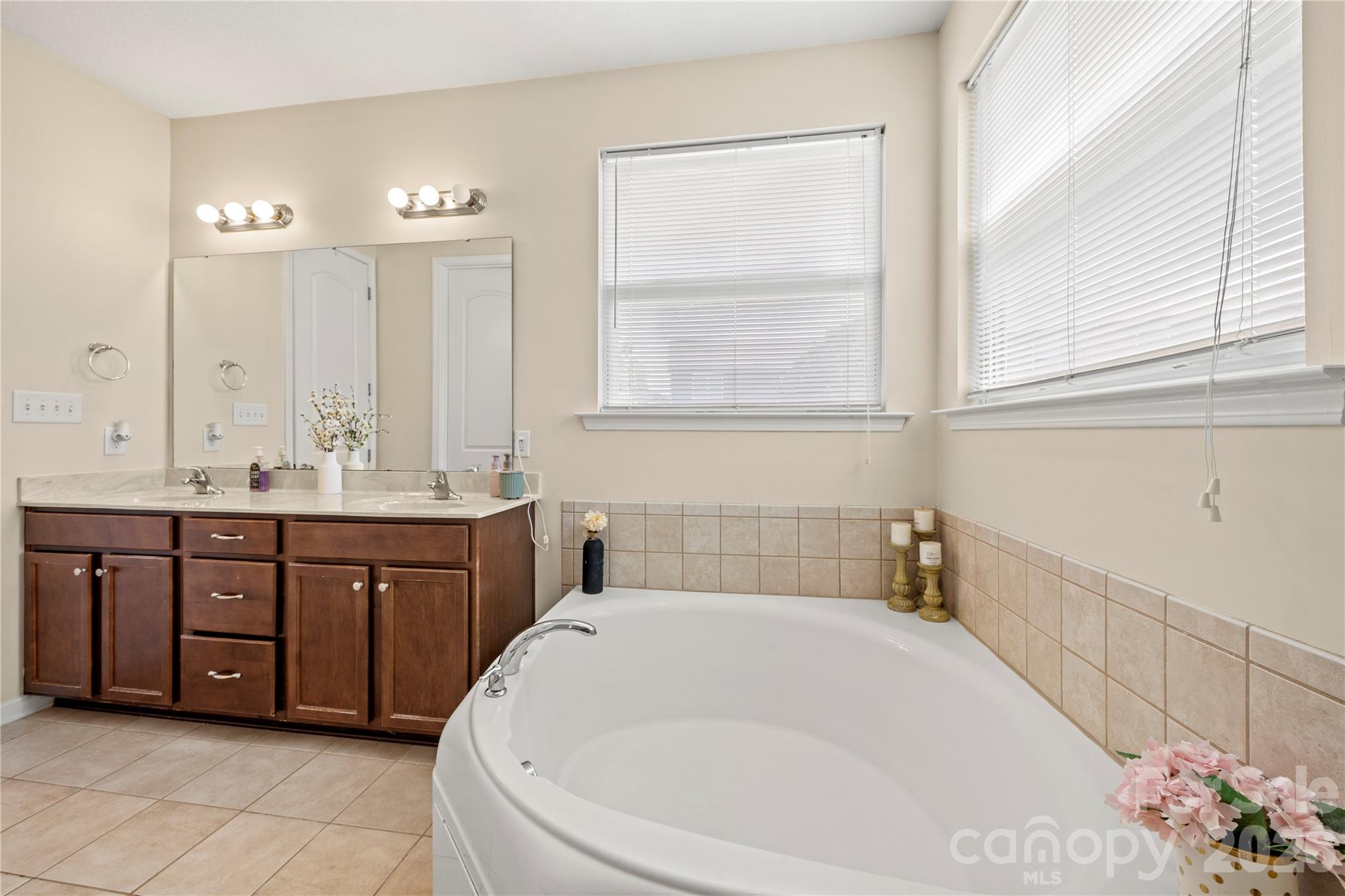5610 Turtleback Court Property Photo 25