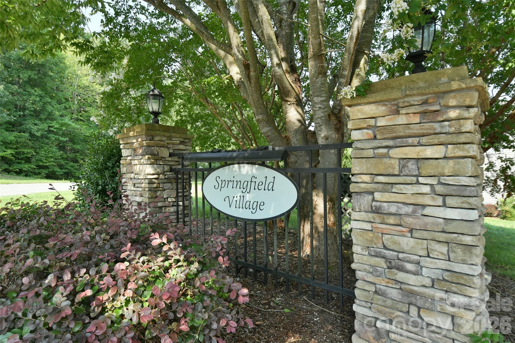 2525 Brook Stone Drive Property Photo 2