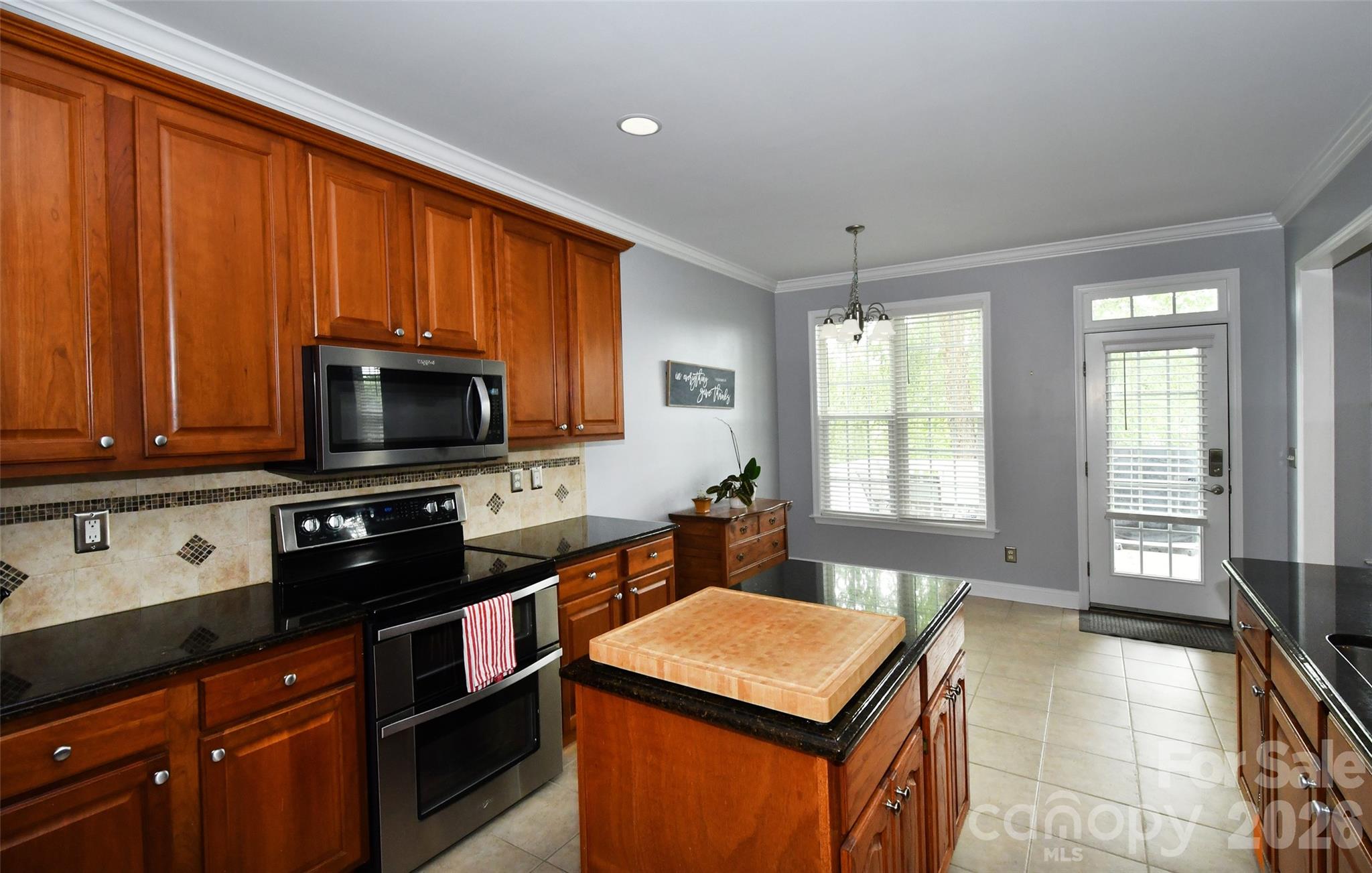 2525 Brook Stone Drive Property Photo 9