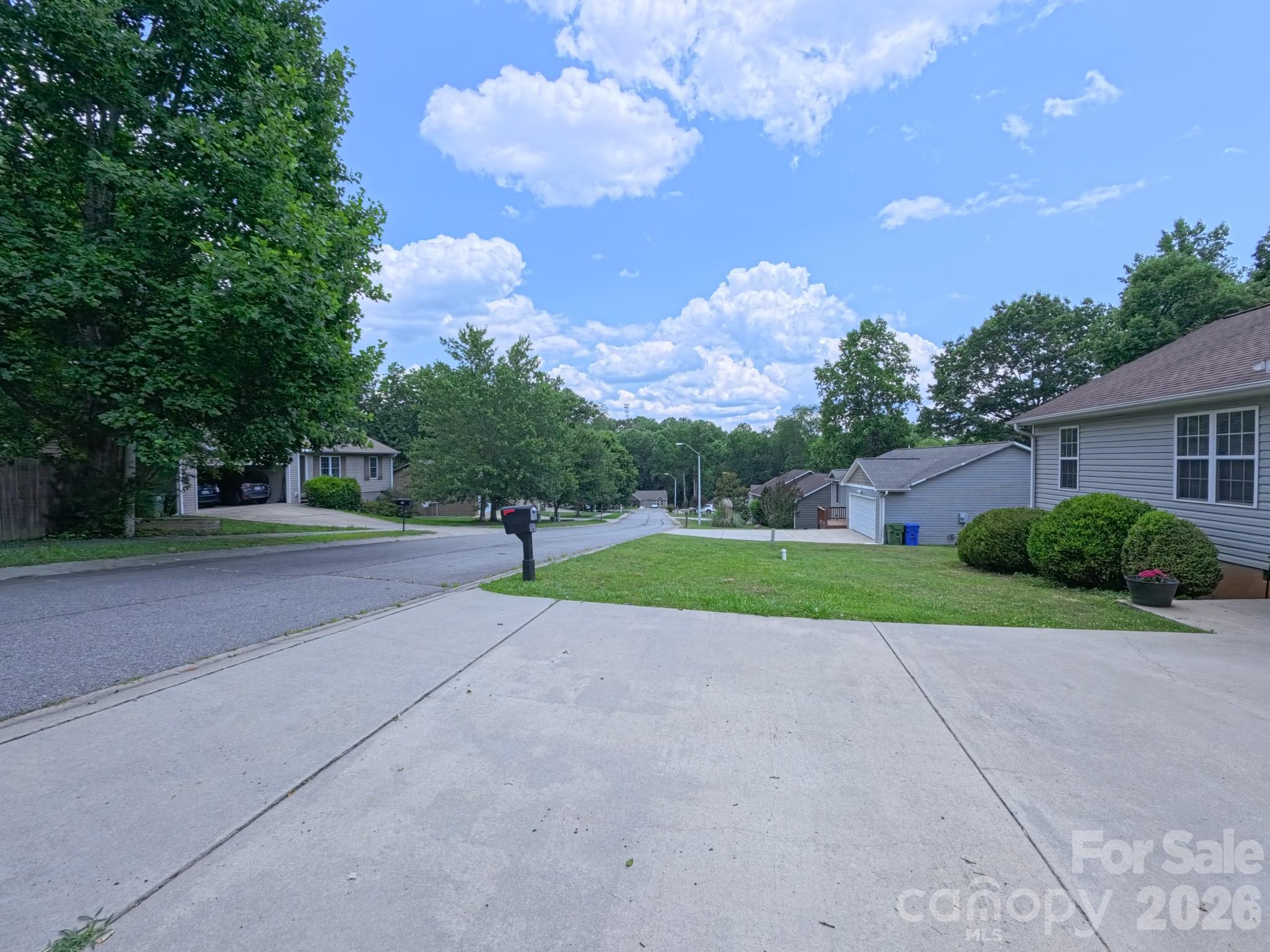 101 Tail Feather Lane Property Photo 2