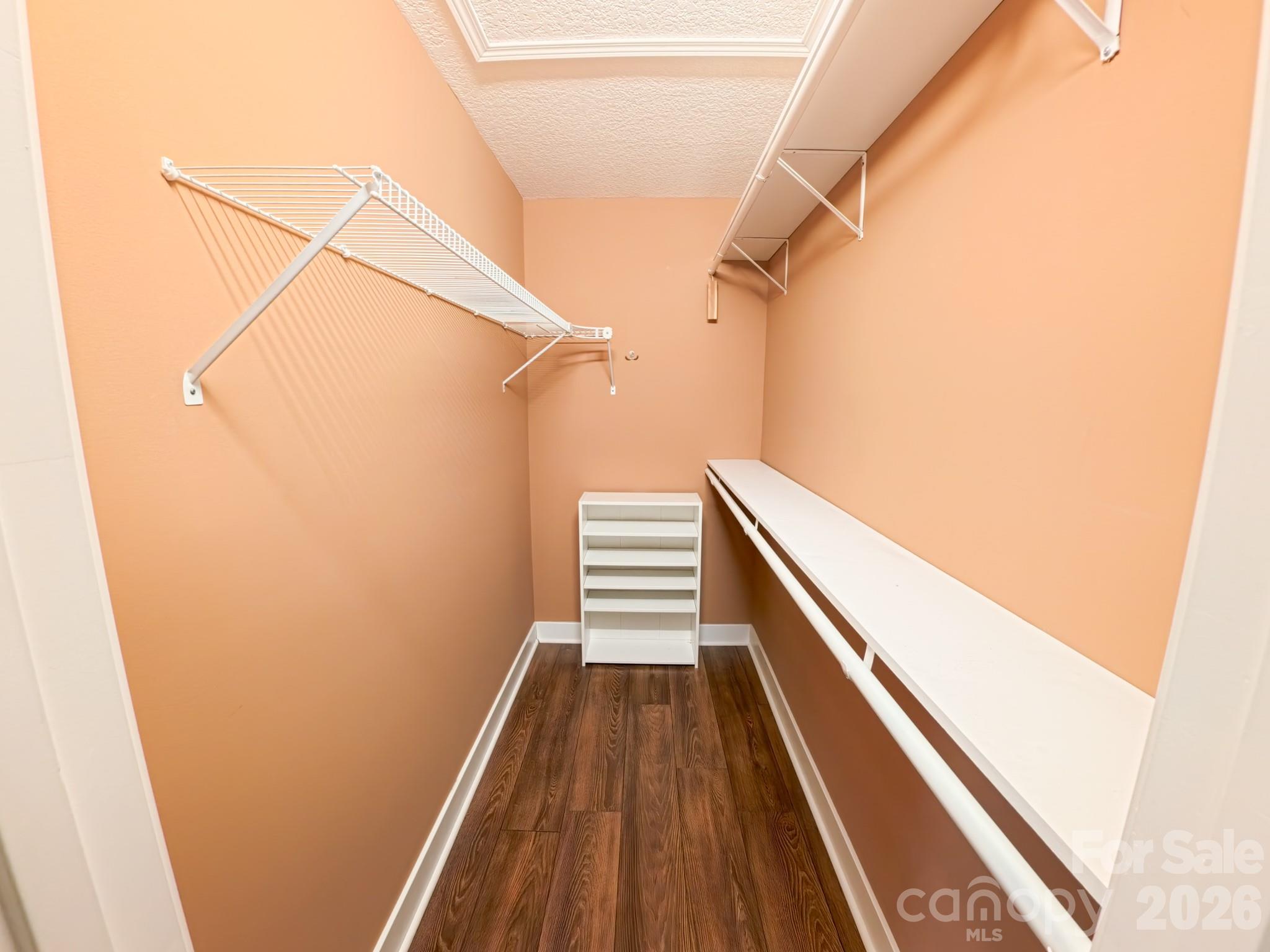 101 Tail Feather Lane Property Photo 13