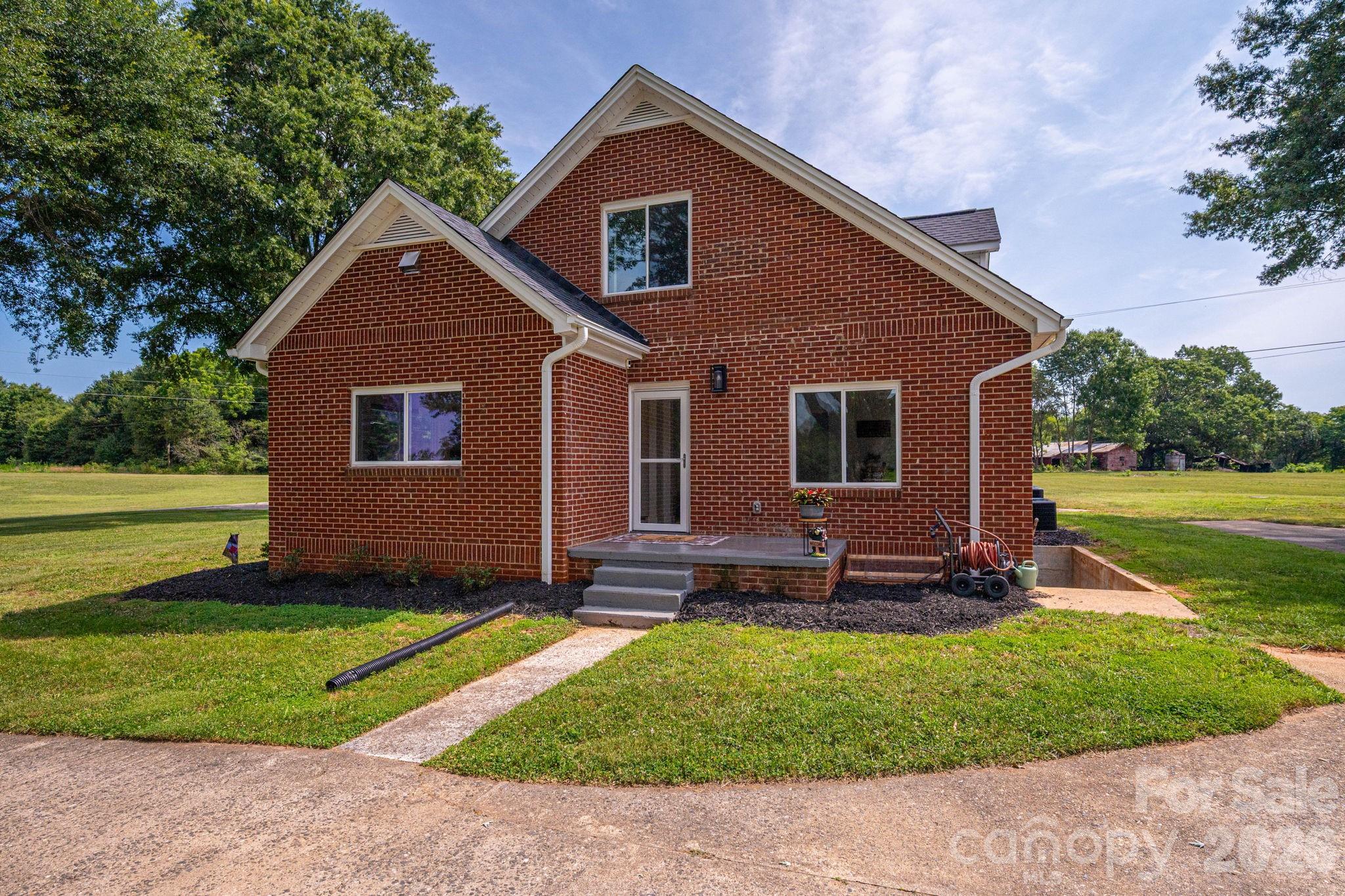 1403 Wehunt Store Road Property Photo 31