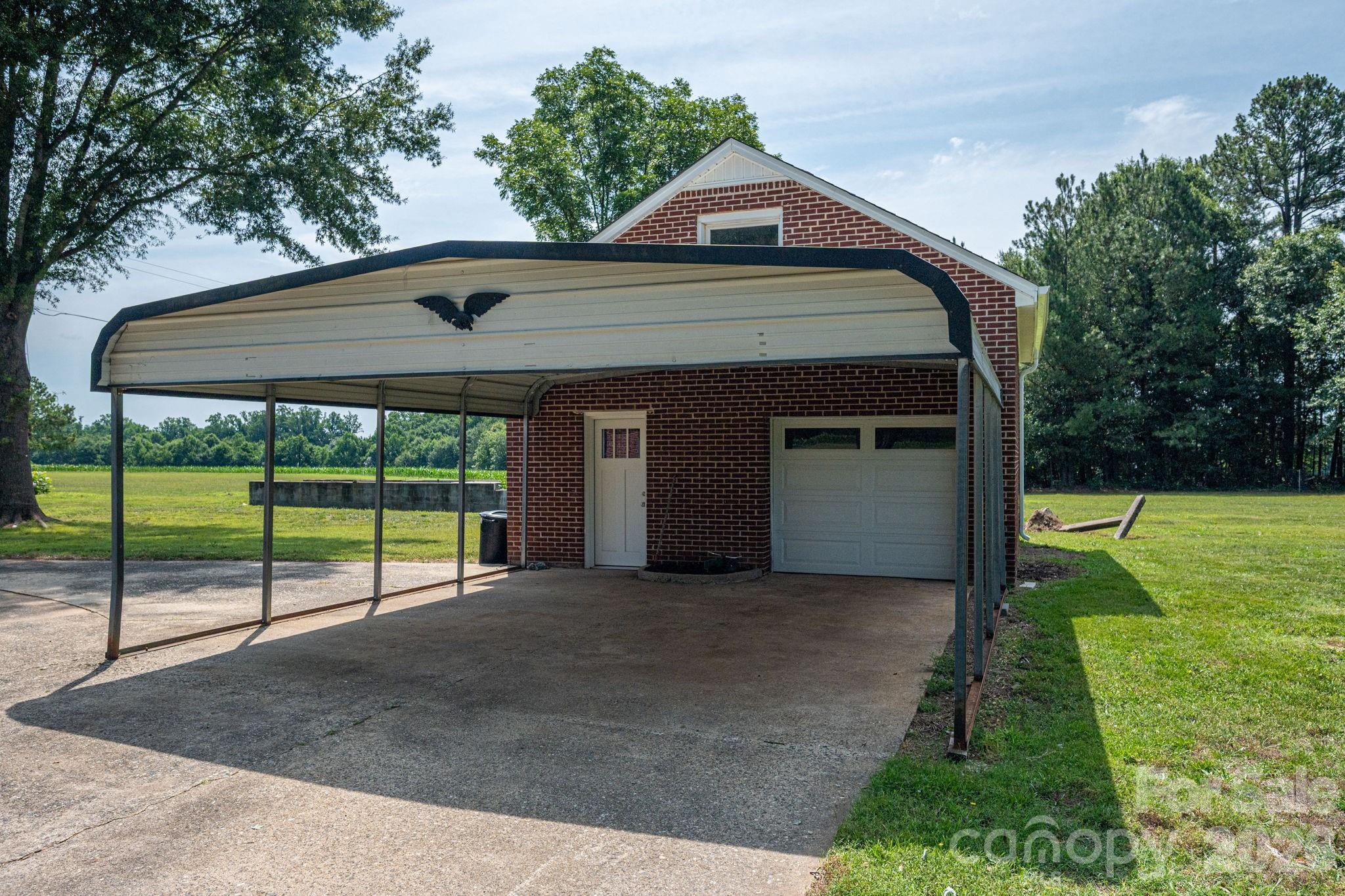 1403 Wehunt Store Road Property Photo 33